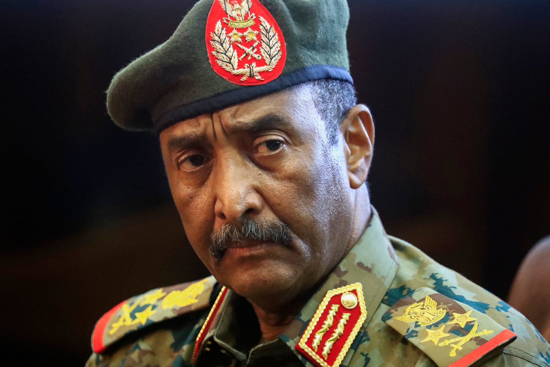 عبدالفتاح البرهان قائد الجيش السوداني رئيس مجلس السيادة الانتقالي