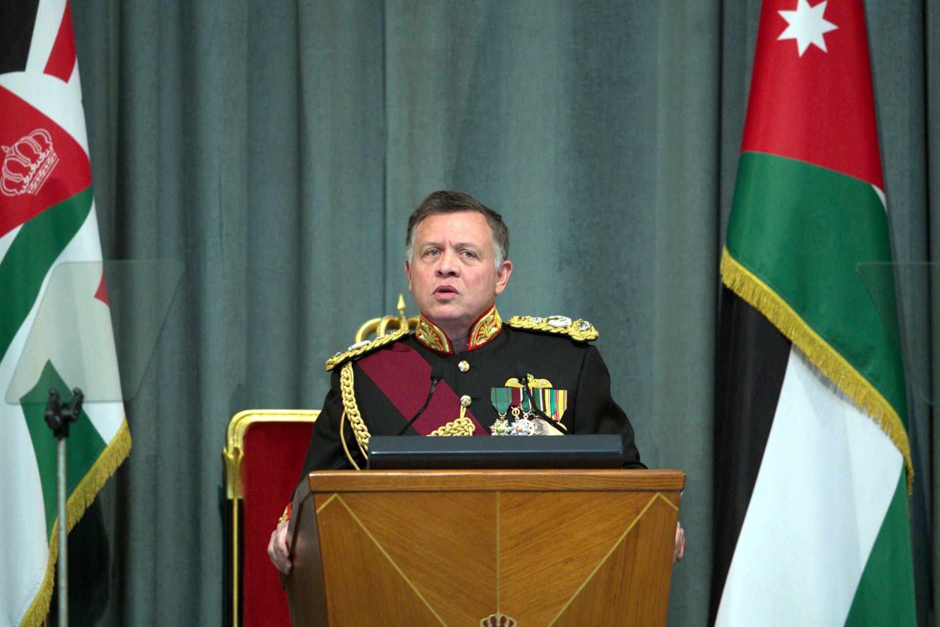 برلمان الأردن يصوت برفض رئاسة الملك عبدالله لمجلس الأمن الوطني