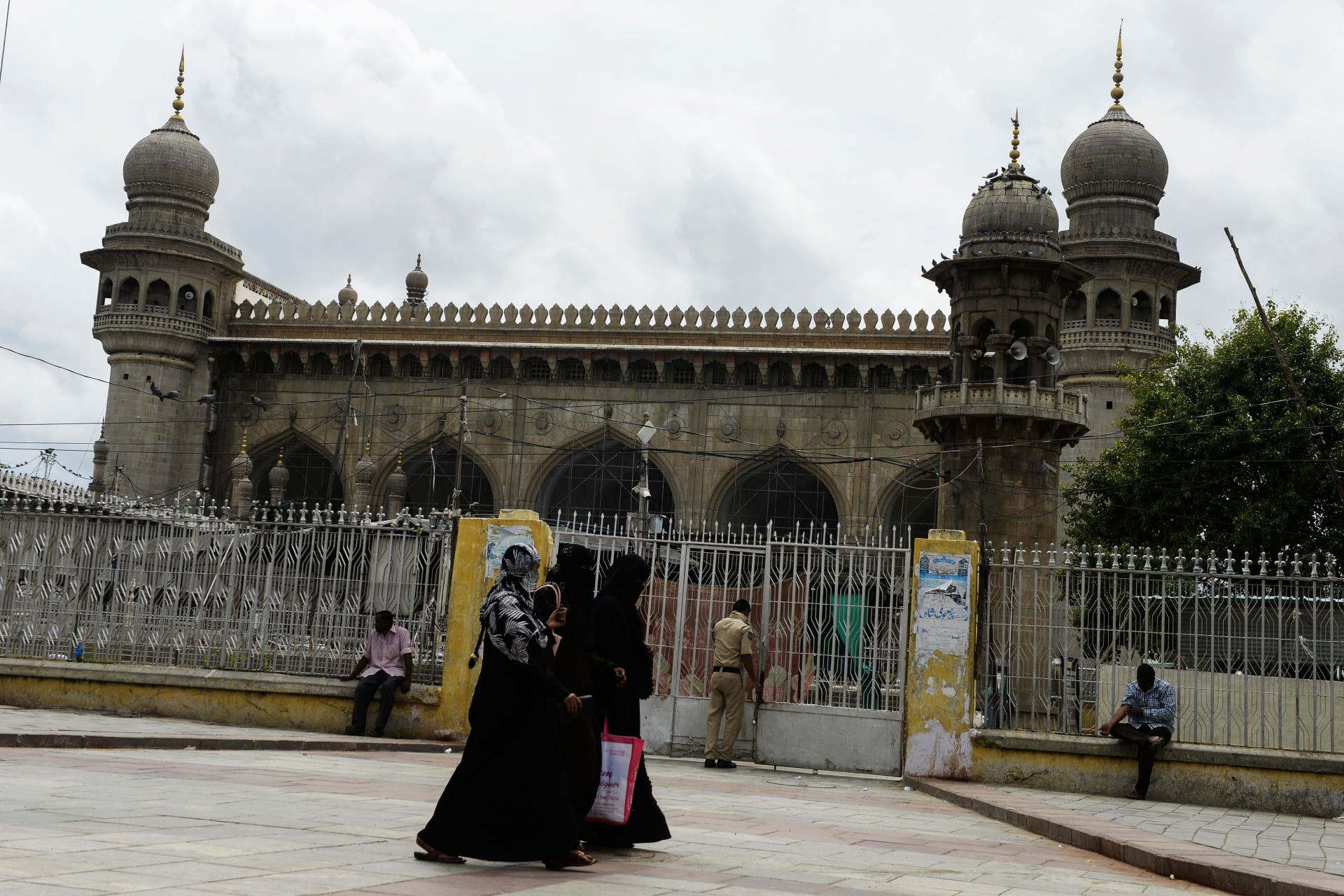 الهند تحقق في عرض مسلمات للبيع في مزاد إلكتروني