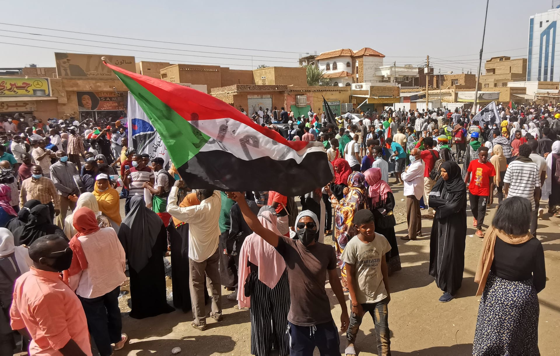 ارتفاع قتلى تظاهرات السودان إلى 7 وسط دعوات إلى عصيان مدني