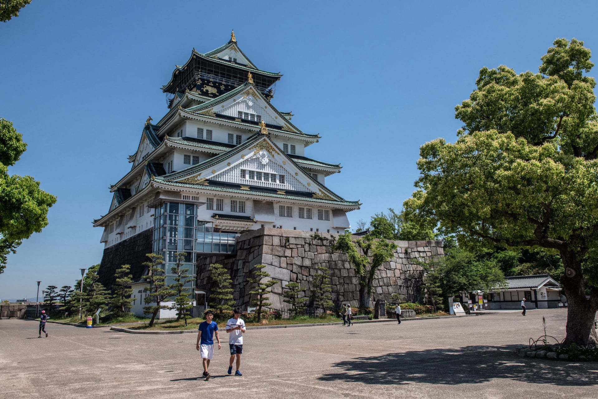 قلعة أوساكا