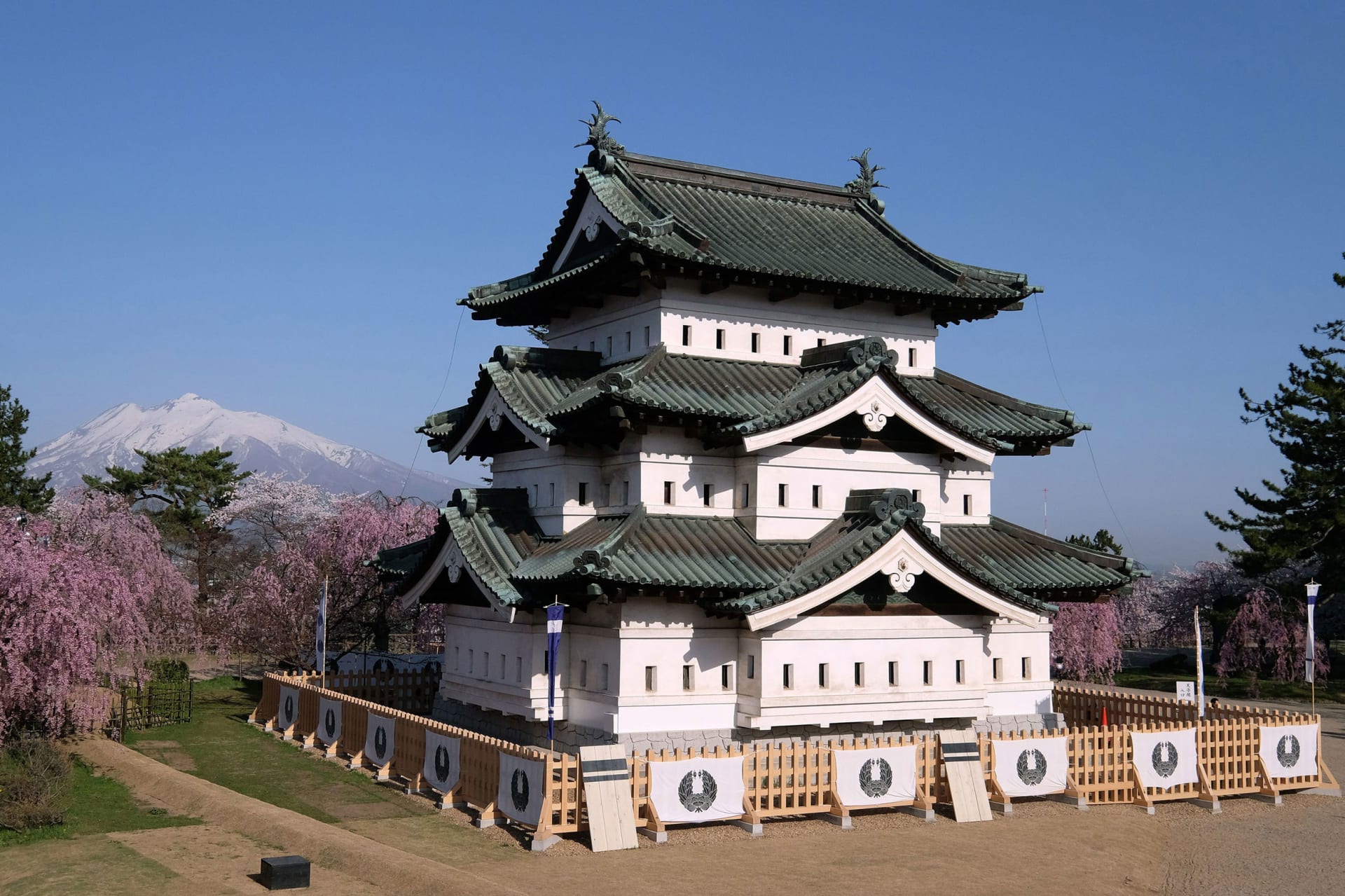 شاهدة على حقبة "الممالك المتحاربة"..إليك 10 من أفضل القلاع المتبقية في اليابان