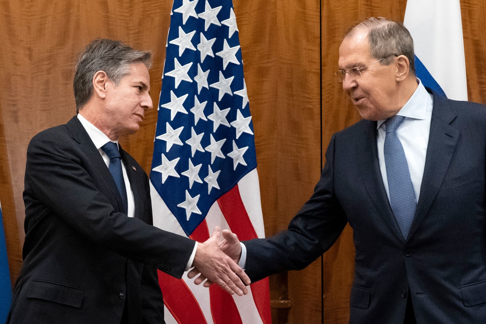 لقاء سابق لوزير الخارجية الأمريكي أنتوني بلينكن  مع نظيره الروسي سيرغي لافروف