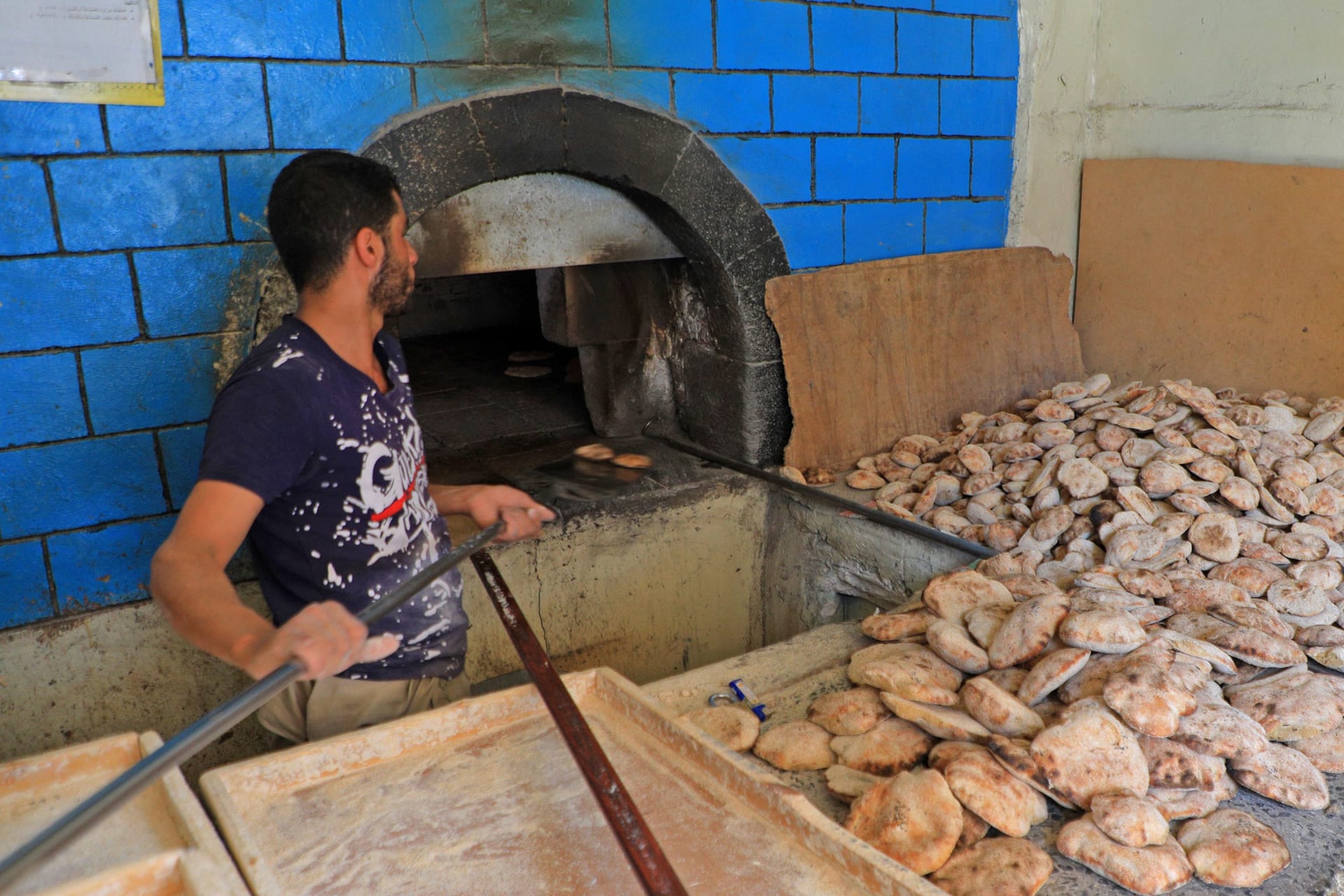 الشرق الأوسط قد يكون أكبر المتضررين.. كيف يؤثر الغزو الروسي لأوكرانيا على رغيف الخبز؟