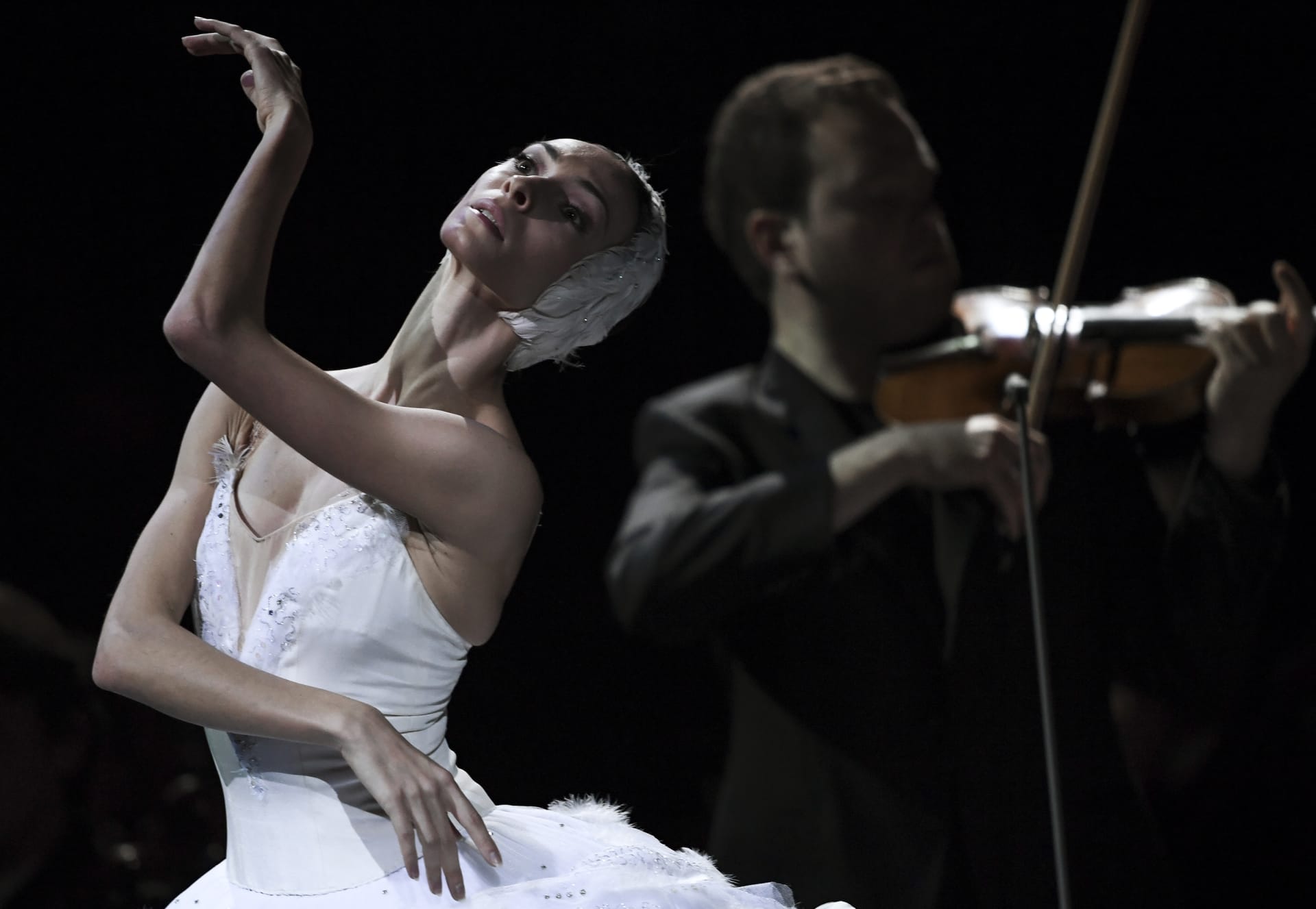 "لا يمكننا البقاء لا مبالين".. راقصة الباليه أولغا سميرنوفا استقالت من فرقة  البولشوي