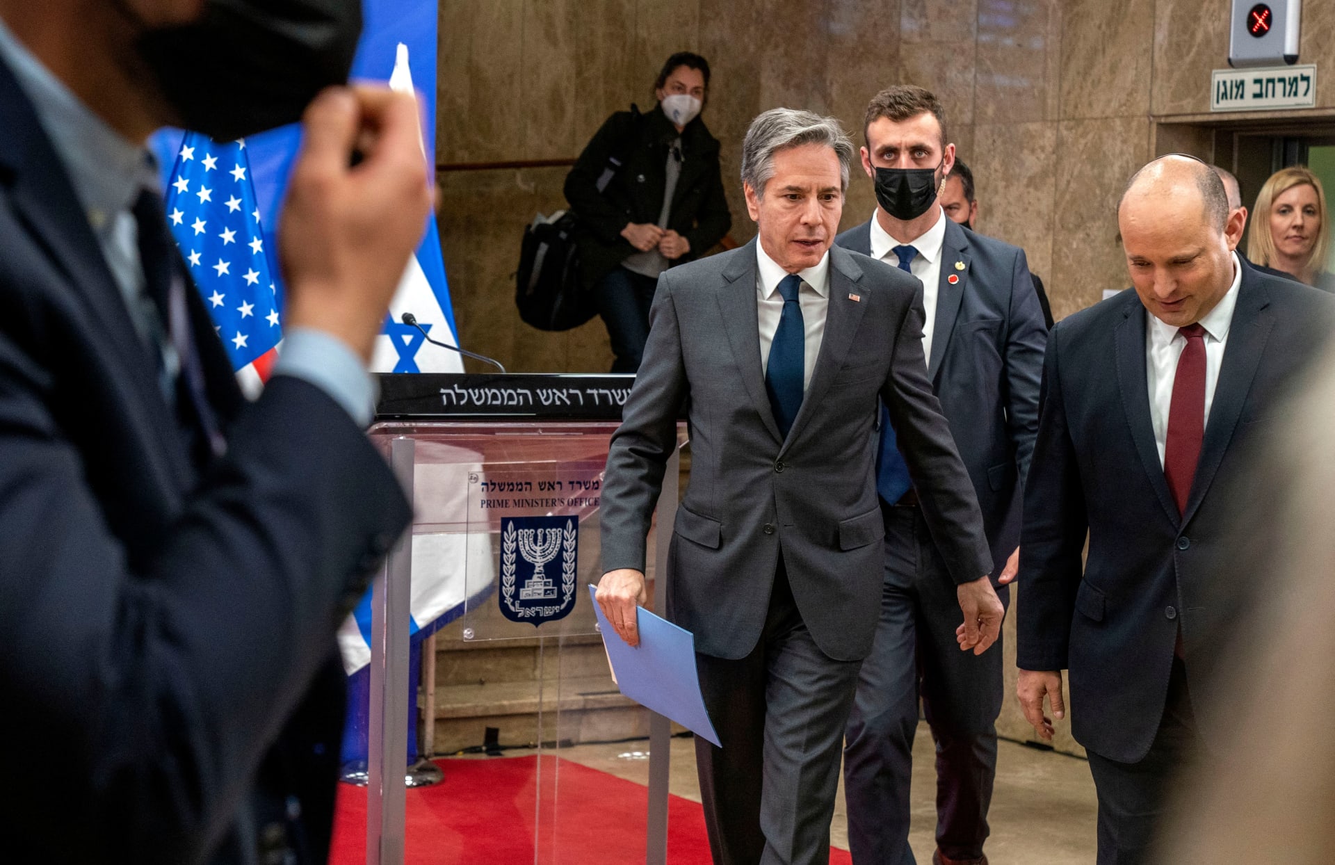 رئيس الوزراء الإسرائيلي نفتالي بينيت مع وزير الخارجية الأمريكي أنتوني بلينكن