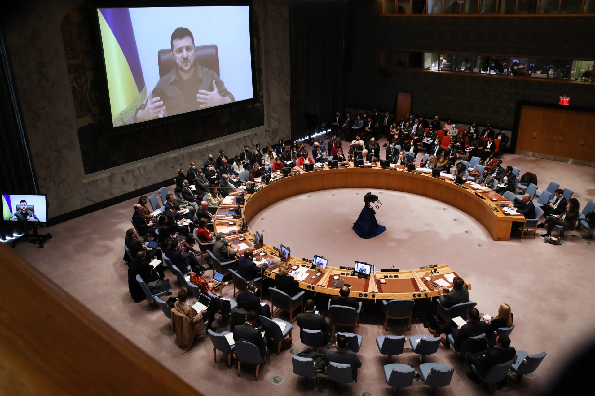 جانب من خطاب الرئيس الأوكراني فولوديمير زيلينسكي لمجلس الأمن الدولي 