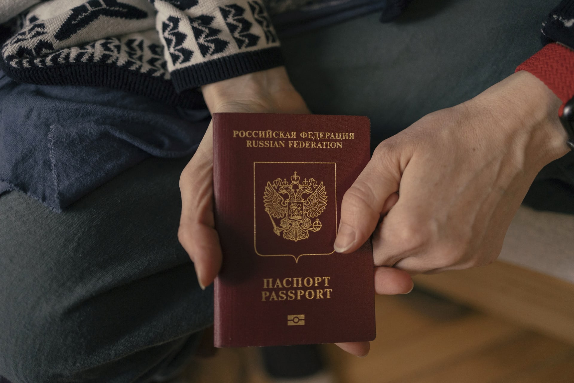 هل يؤثر الصراع على جوازات السفر 