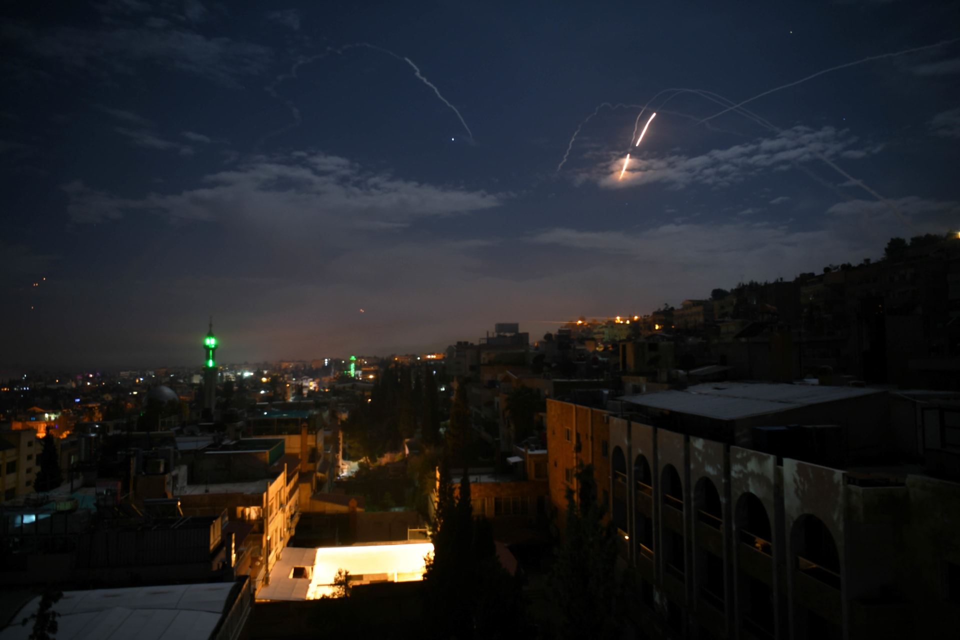 سوريا: ضربات جوية إسرائيلية من اتجاه شمال لبنان