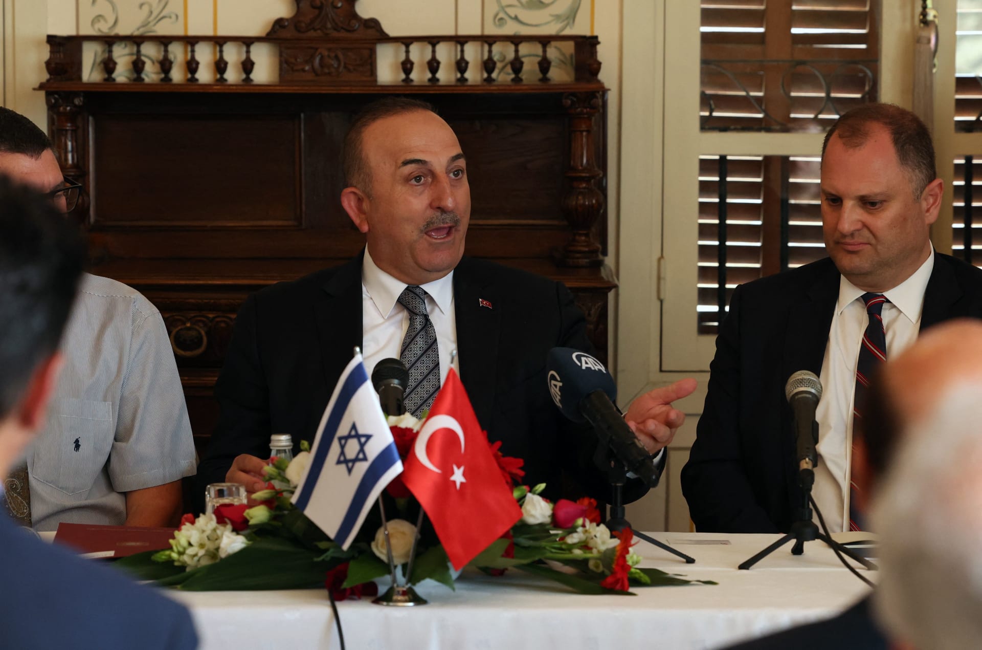 تركيا تعلن بدء إجراءات رفع التمثيل الدبلوماسي مع إسرائيل إلى مستوى سفير