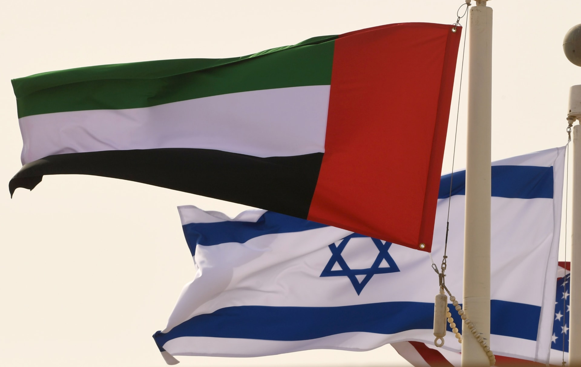 اتصال بين محمد بن زايد ورئيس وزراء إسرائيل يناقش "توسيع دائرة" اتفاقيات إبراهيم لتشمل دولا جديدة