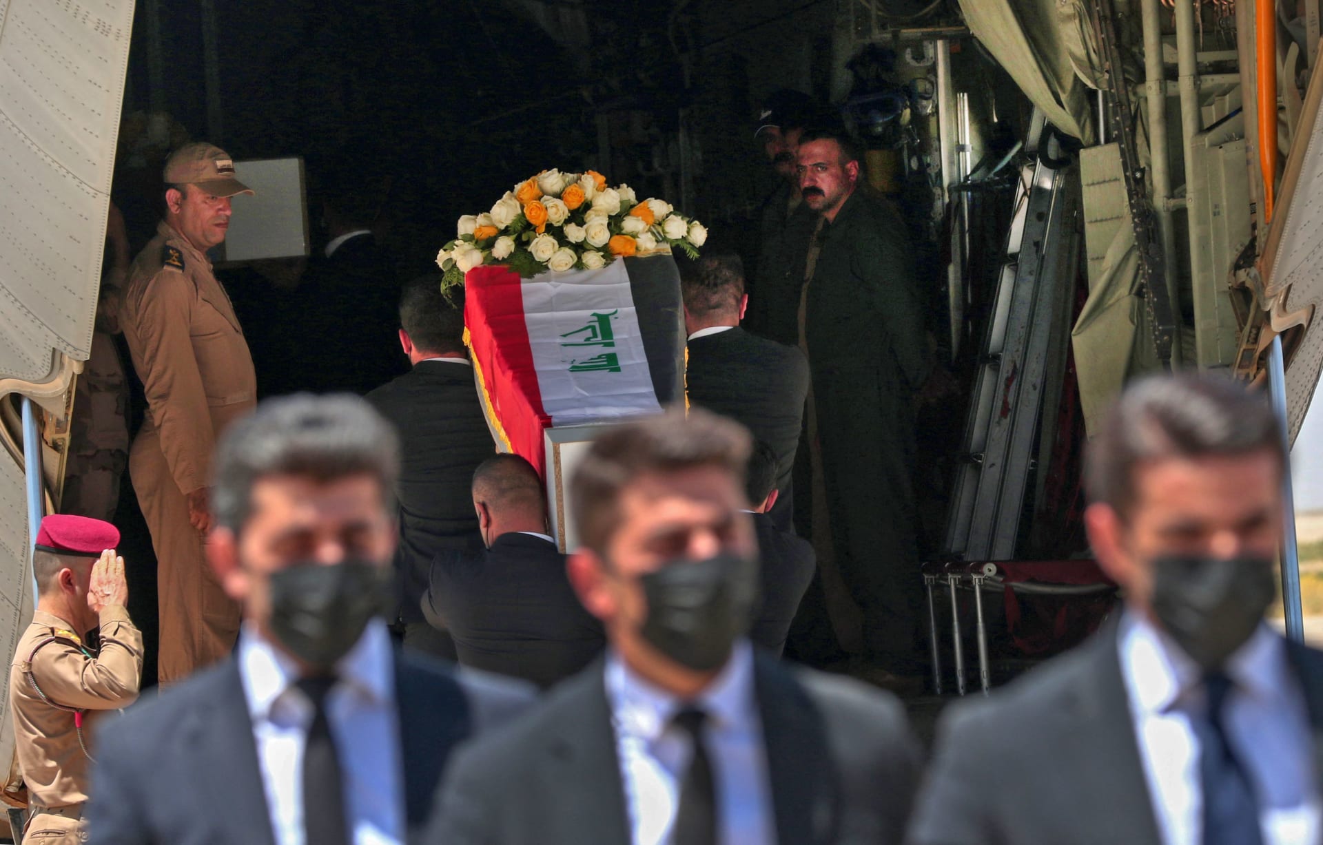 "هجوم دهوك".. الكاظمي يشيع الضحايا والعراق يتهم تركيا وبيان من السفارة الأمريكية ببغداد