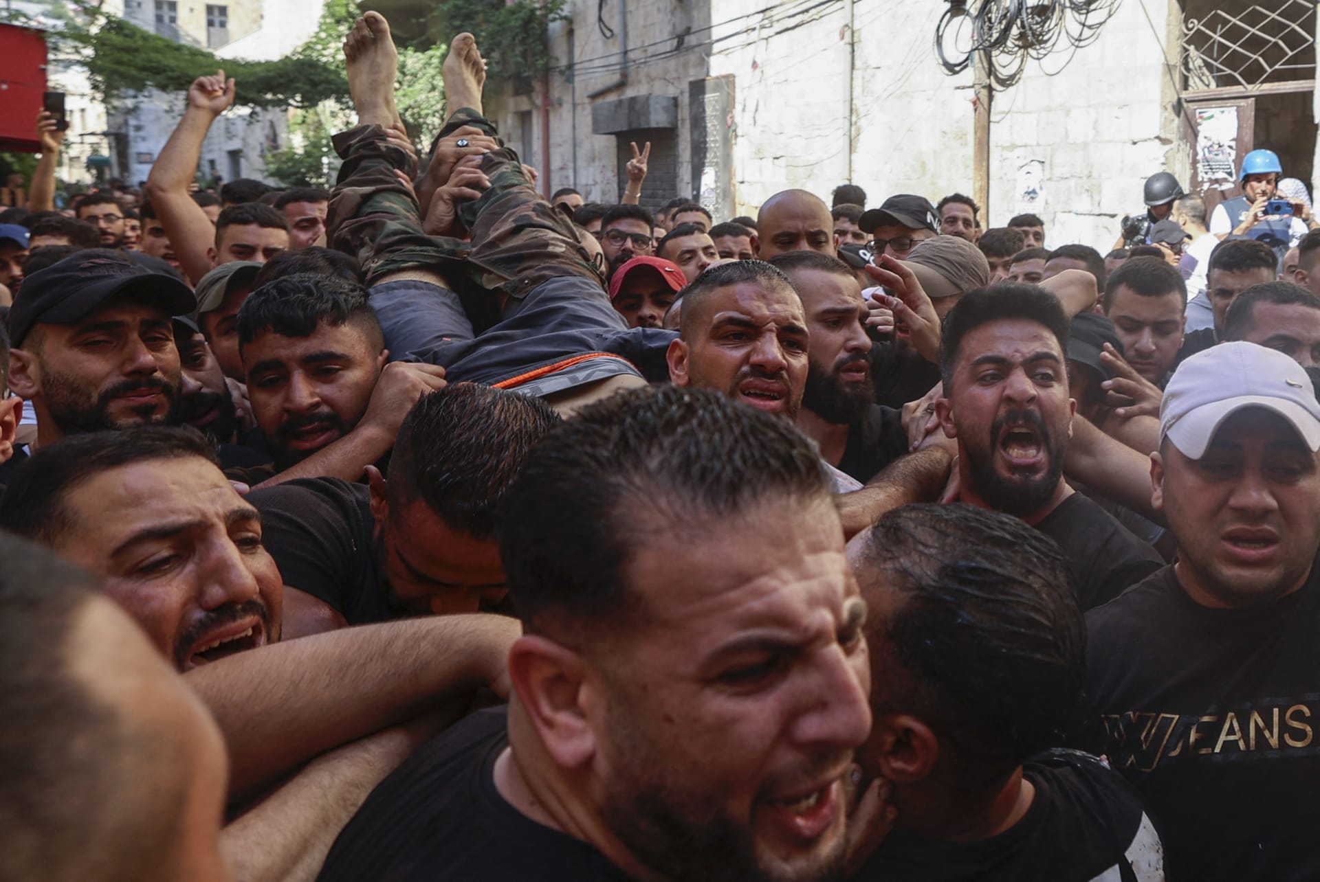 إسرائيل تشن عملية في الضفة ومقتل 3 أشخاص بينهم إبراهيم النابلسي