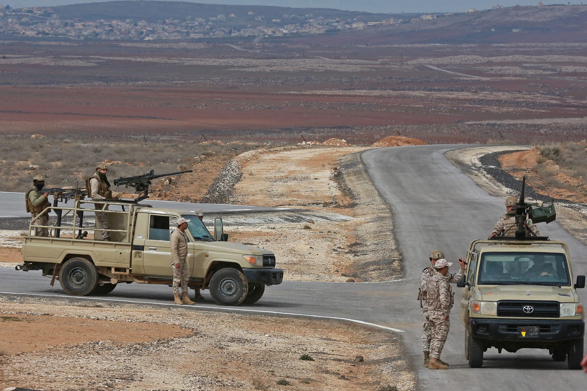 الجيش الأردني يعلن مقتل ضابط سقط من مظلة خلال تدريب عسكري