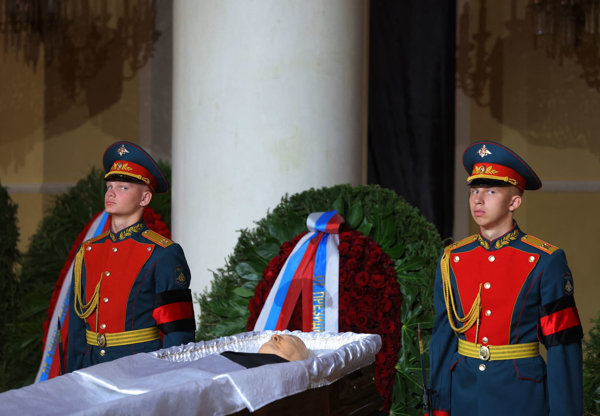بالصور.. مراسم وداع غورباتشوف في موسكو