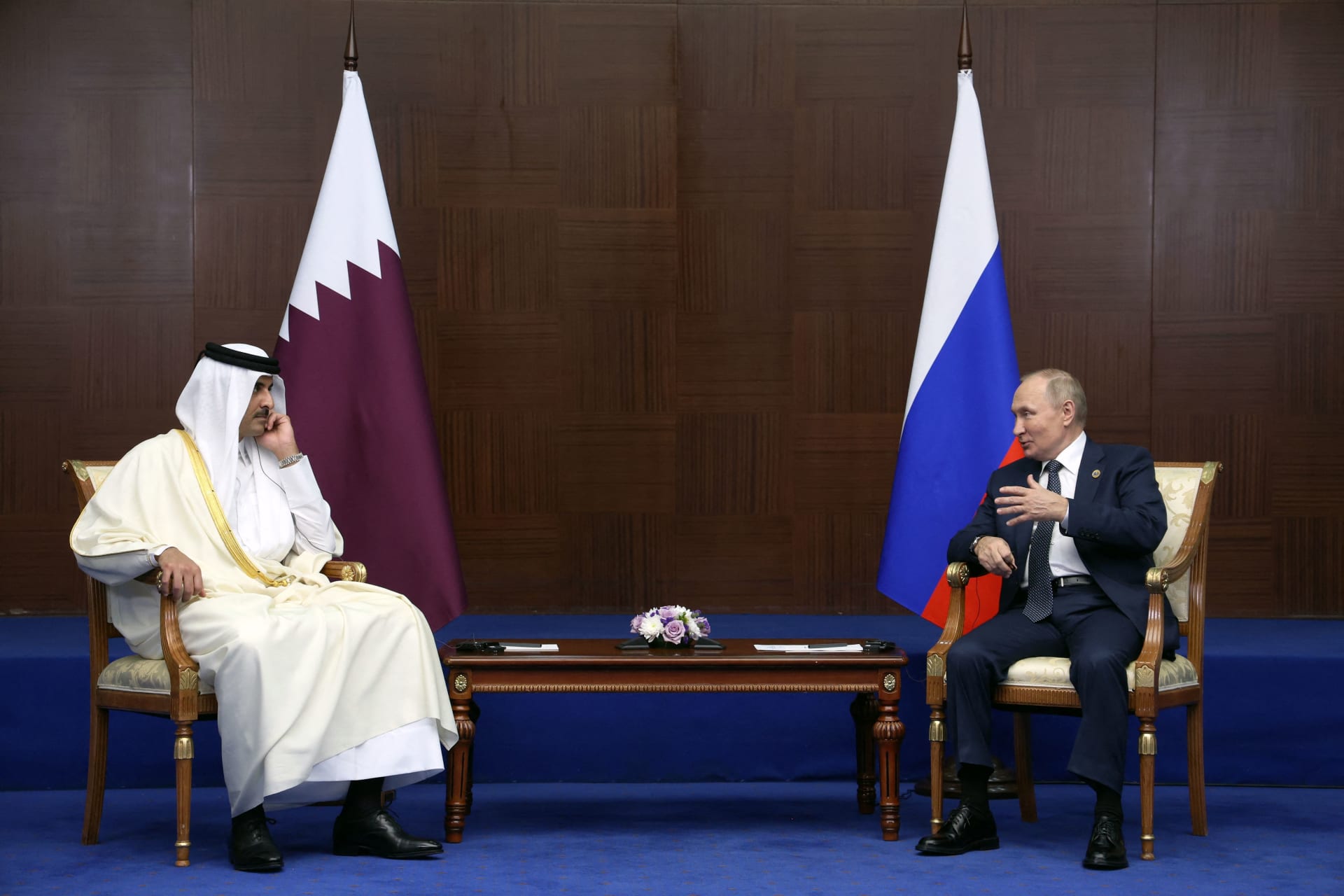 مصدر لـCNN: لقاء أمير قطر وبوتين كان لـ"نزع فتيل" التوترات بين البلدين