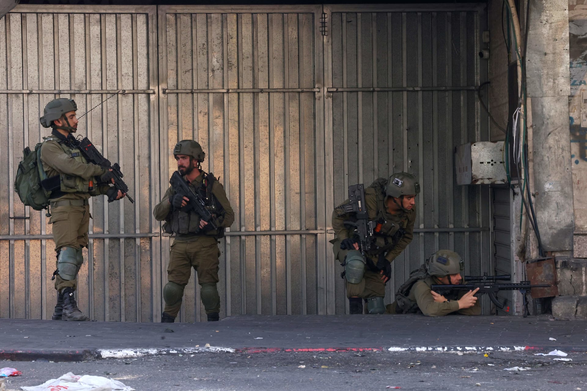 إصابة 5 جنود إسرائيليين في هجوم دهس بالضفة الغربية قبل يومين من الانتخابات
