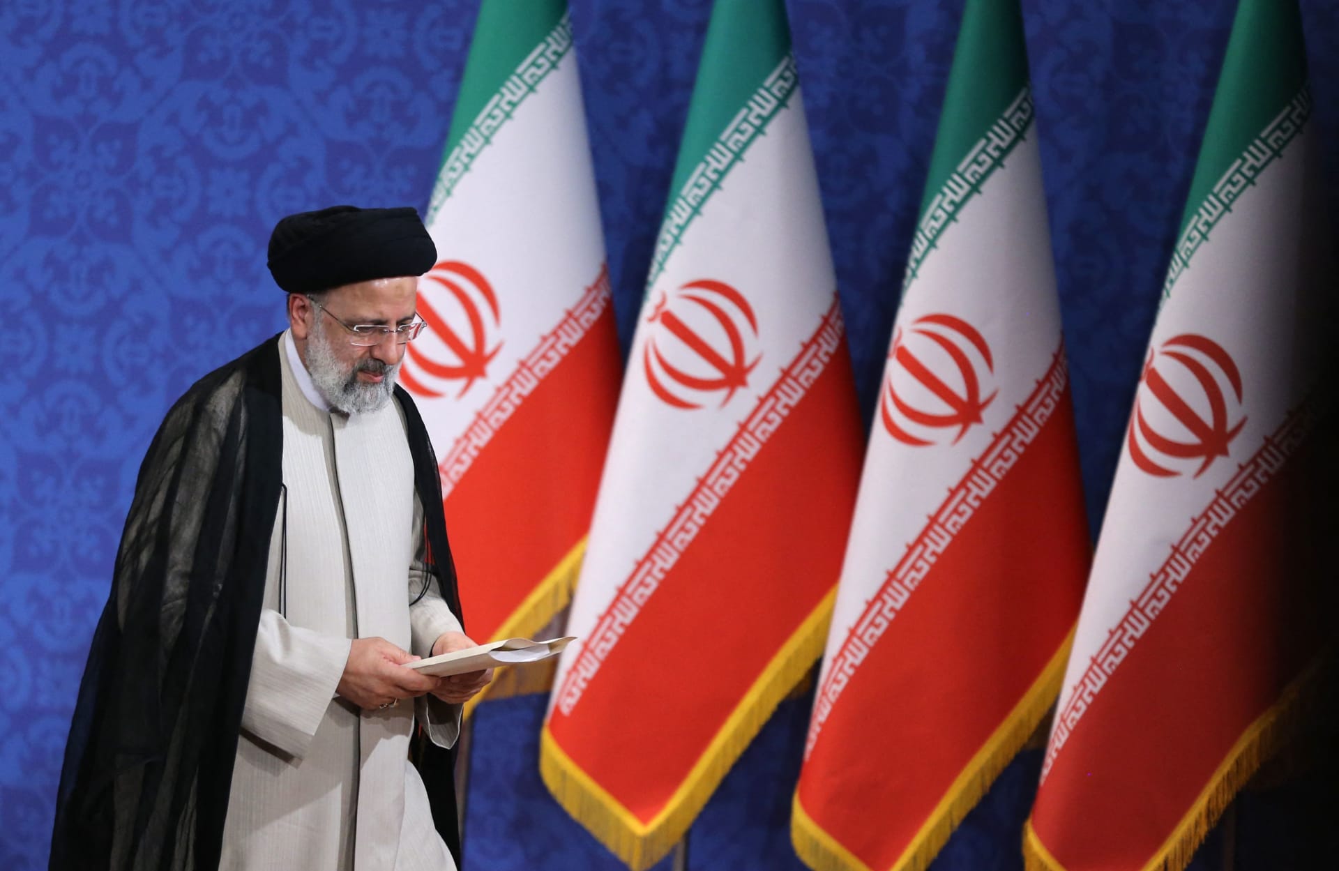 بعد تصريح "سنحرر إيران قريبا".. رئيسي يرد على بايدن: لن نكون بقرتك الحلوب