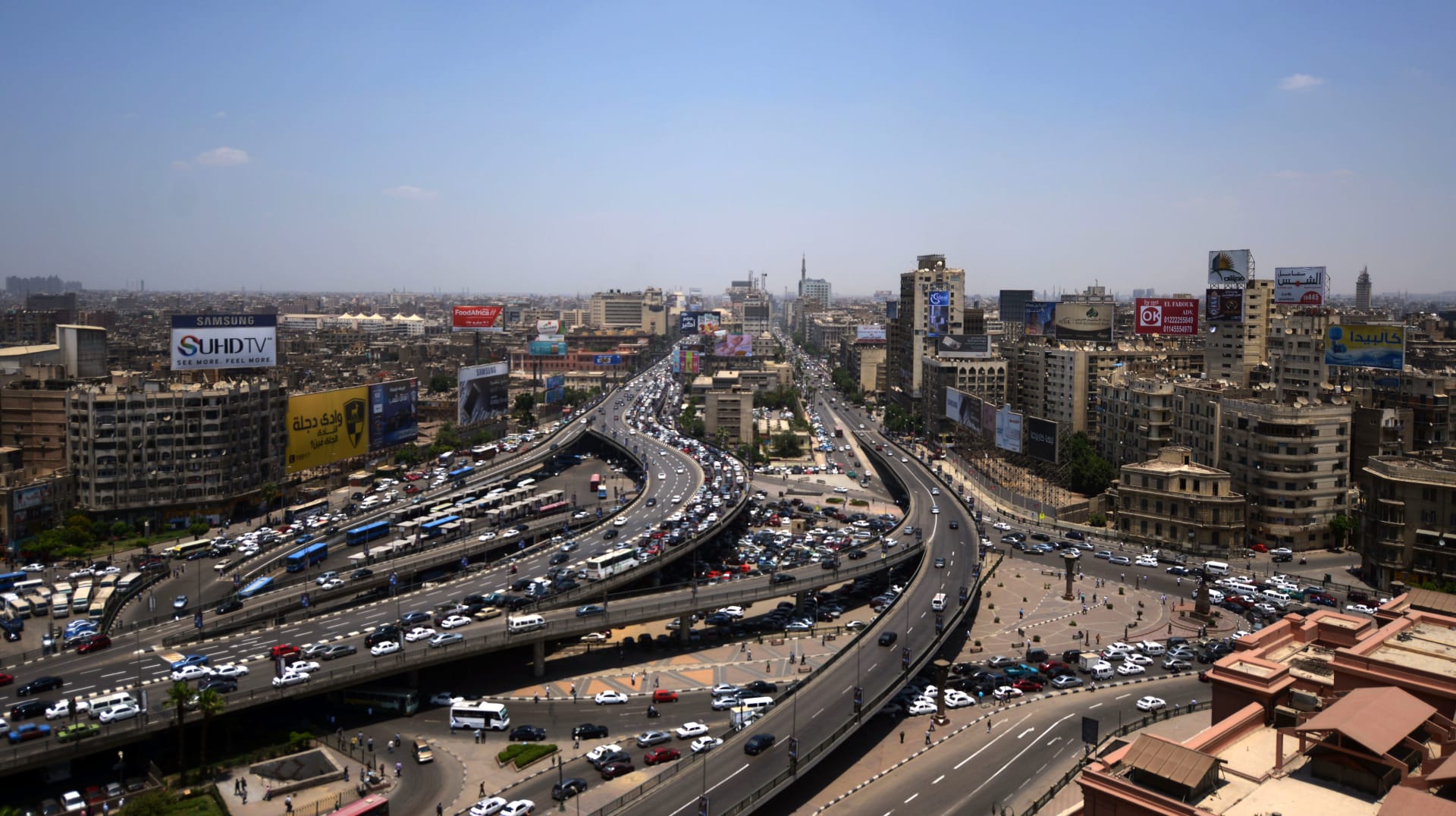 مصر.. إحلال 24 ألف سيارة جديدة تعمل بالغاز لخفض انبعاثات الكربون