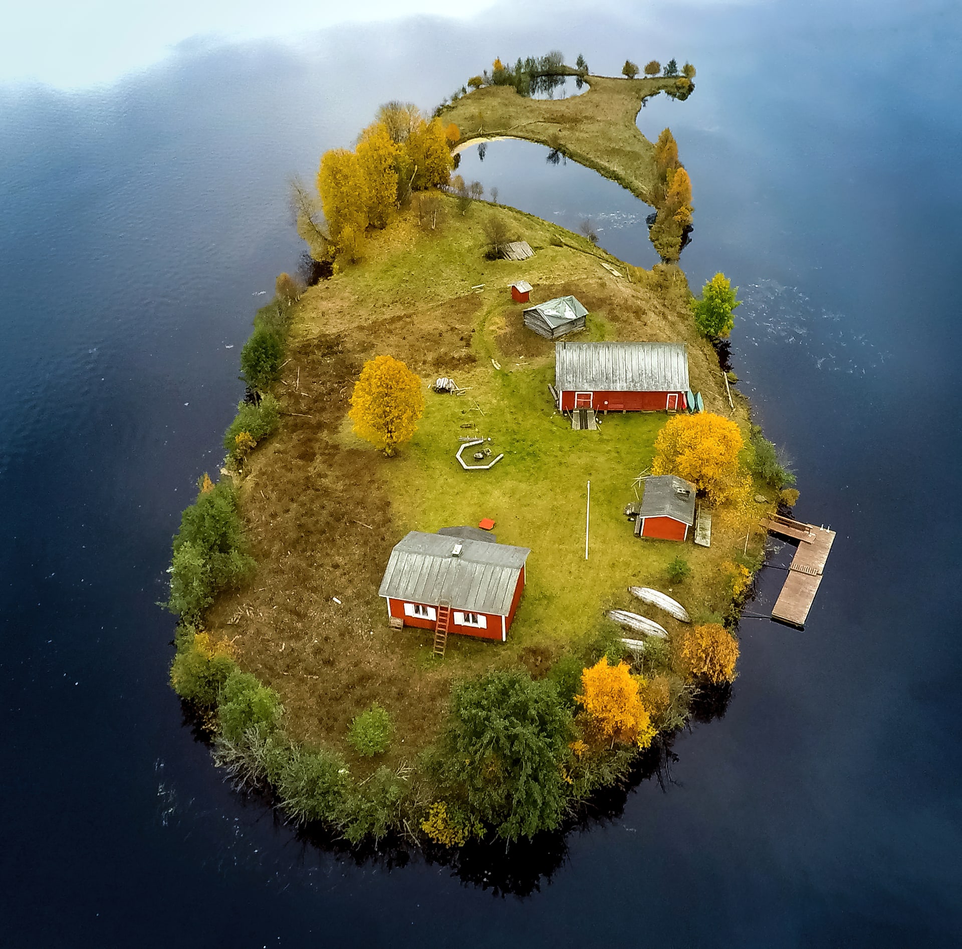 This is how the four seasons change on this small island in Finland
