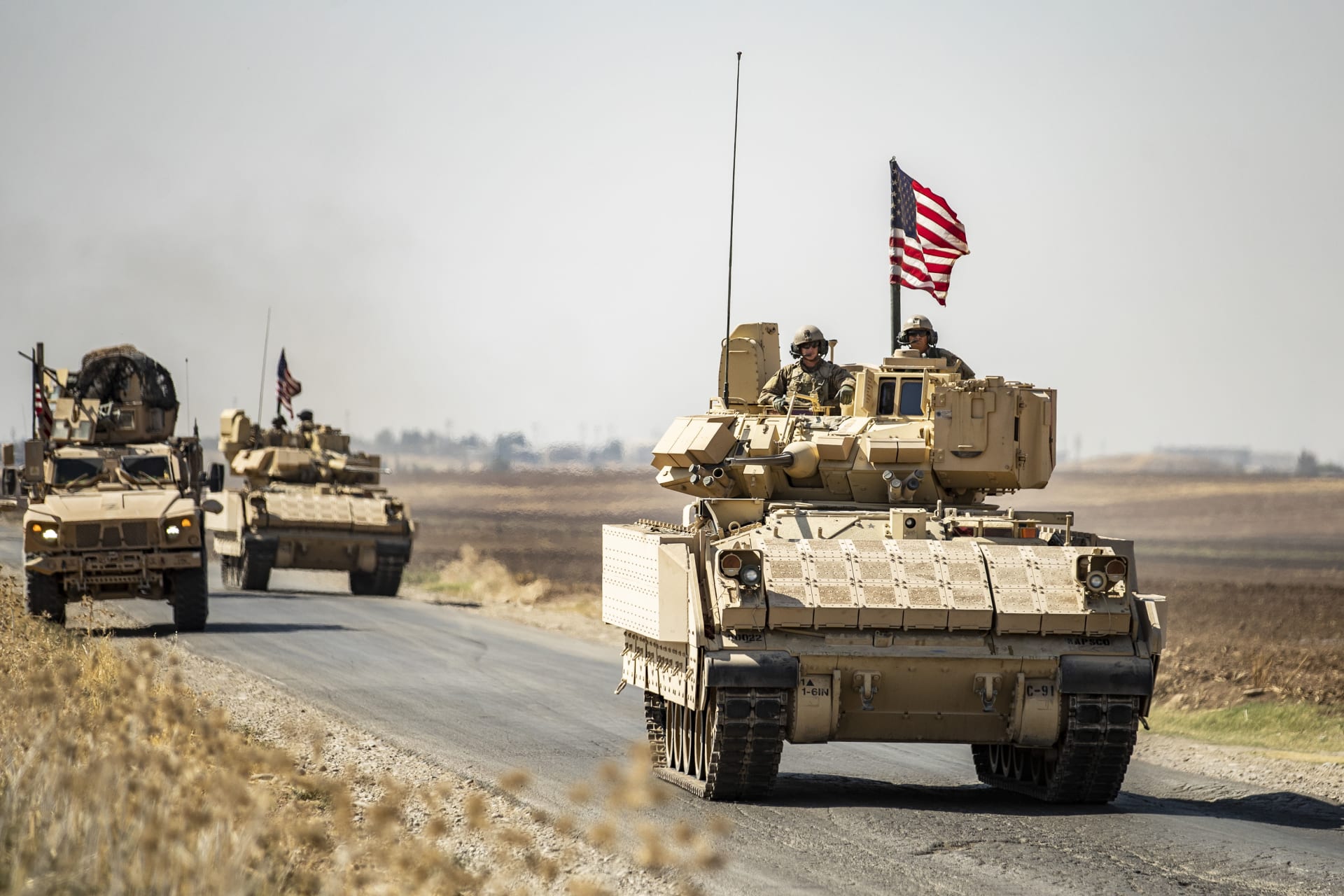 قوات سوريا الديمقراطية تحذر من هجوم تركي بري "وشيك".. والولايات المتحدة تخفض دورياتها مع "قسد"