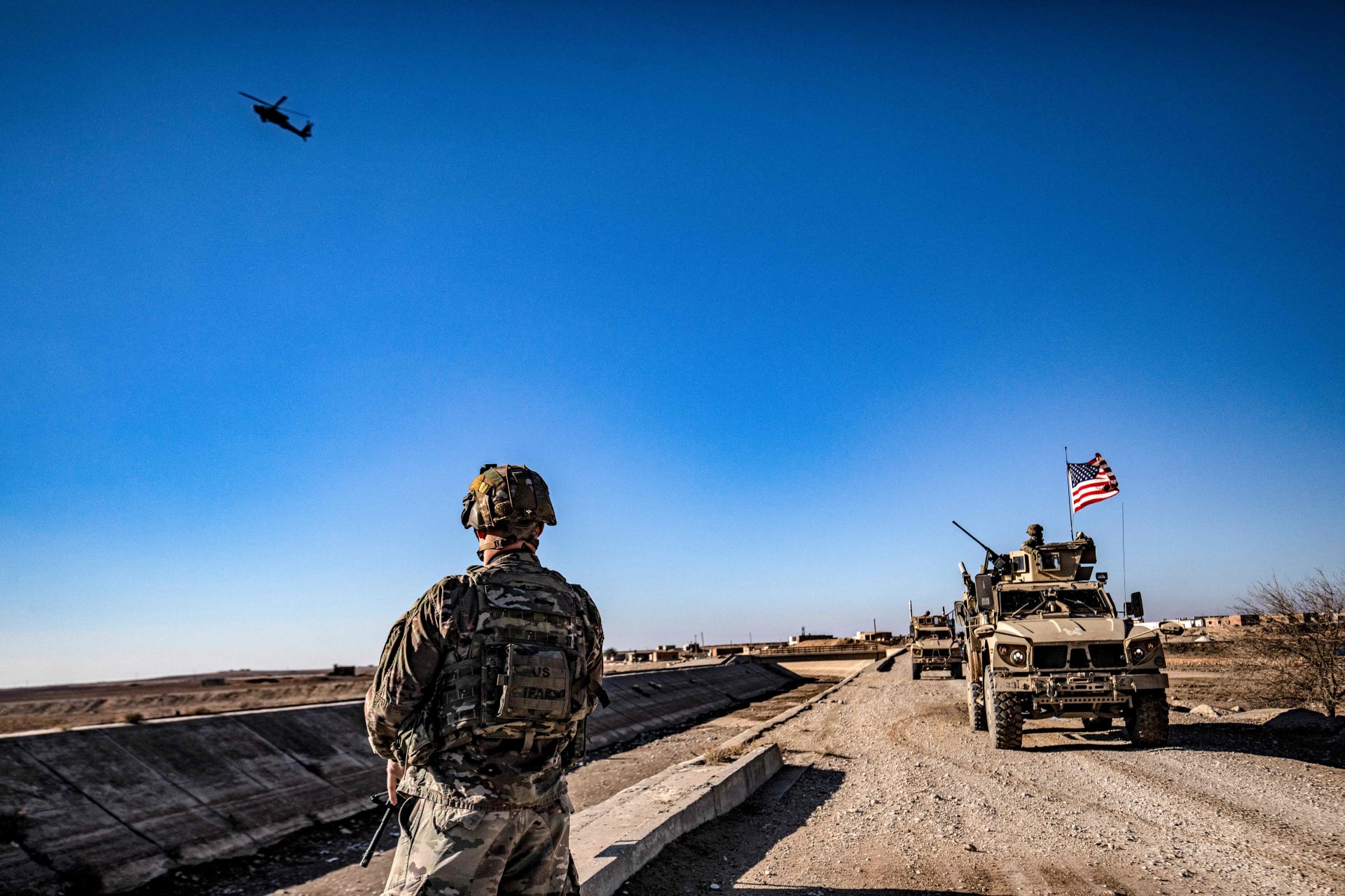 الجيش الأمريكي يعلن مقتل قياديين في تنظيم داعش في غارة أمريكية شرقي سوريا