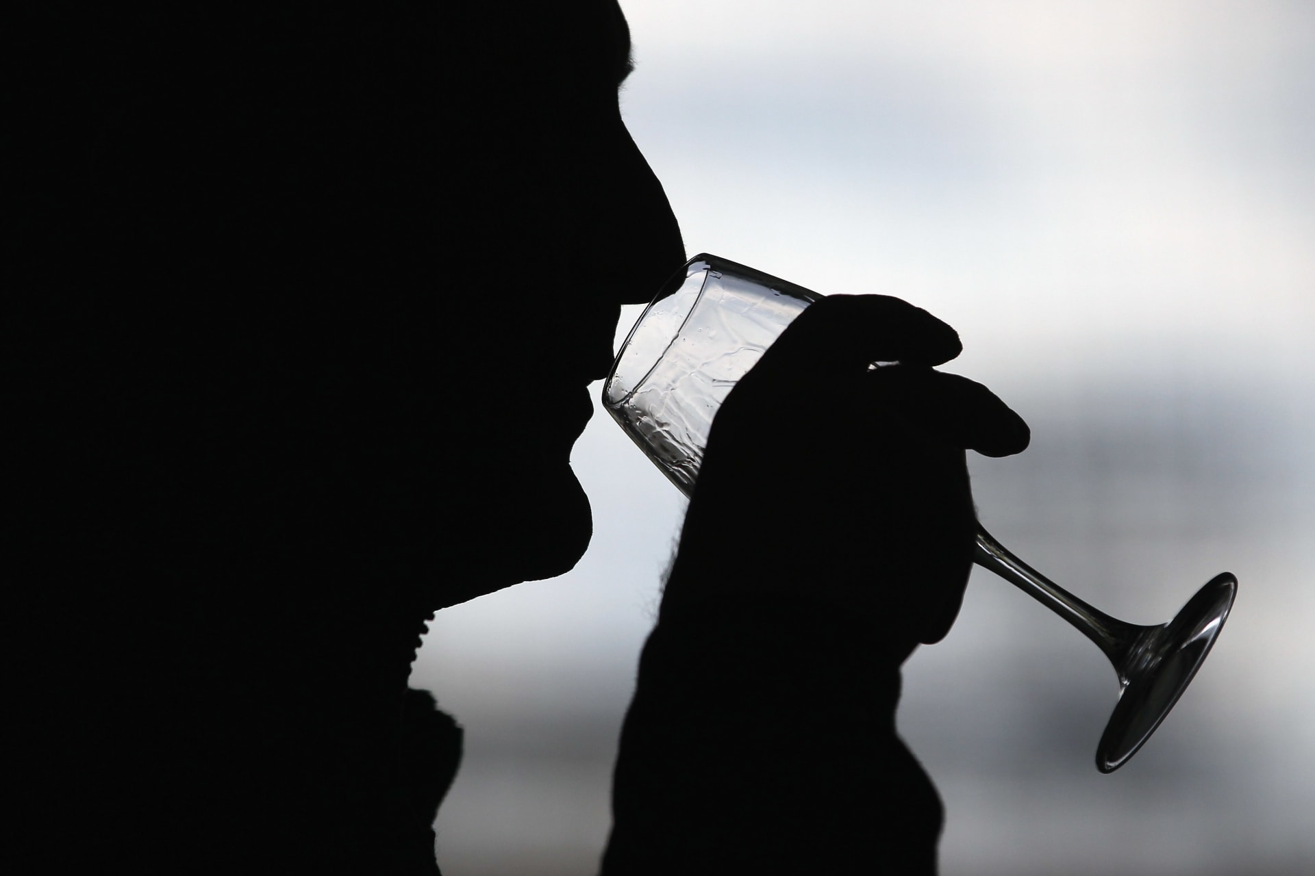 دراسة تربط نسبة الوفيات جراء حوادث الطرق بالكحول أو المخدرات