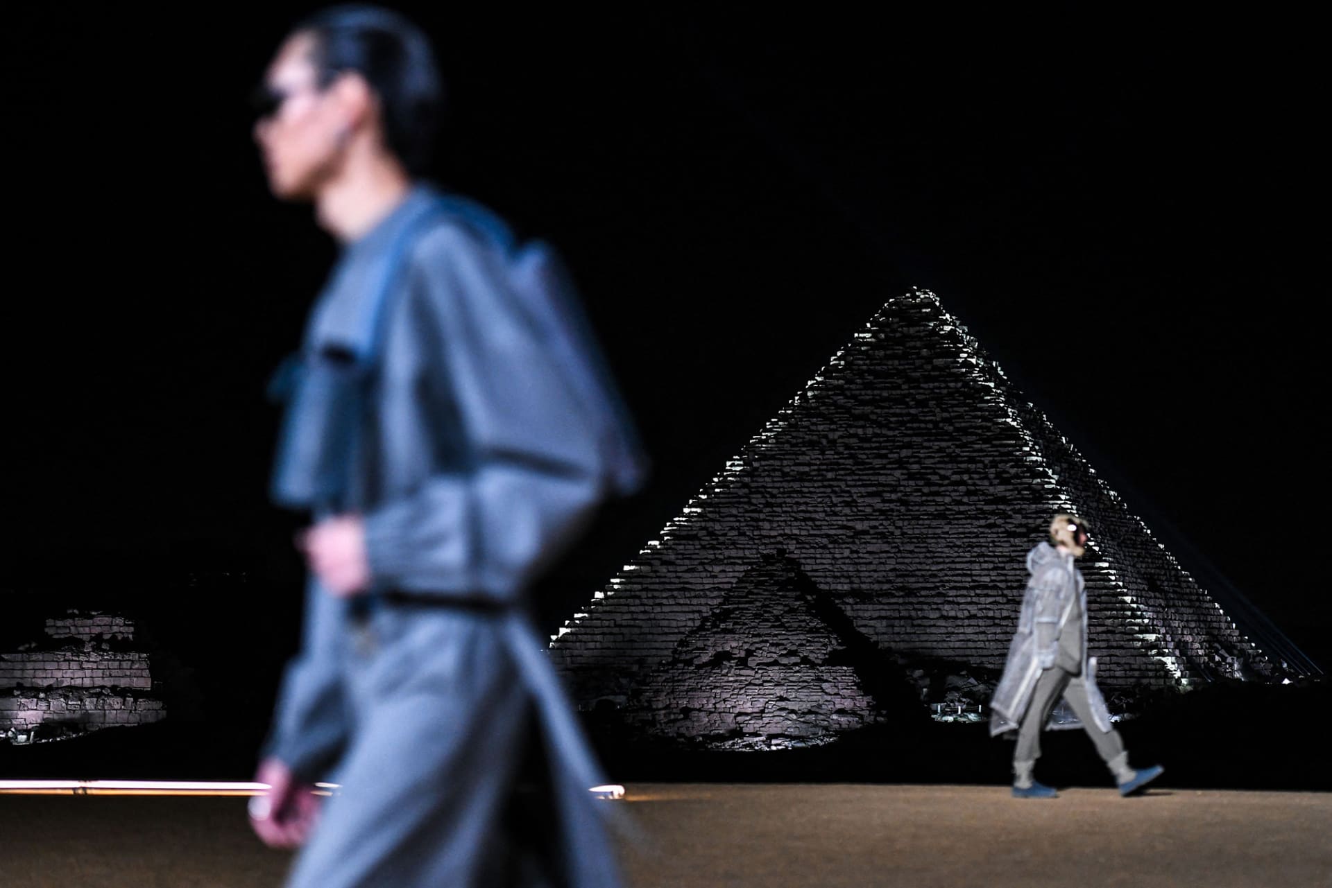 Dior Fashion Show bei den Pyramiden von Gizeh