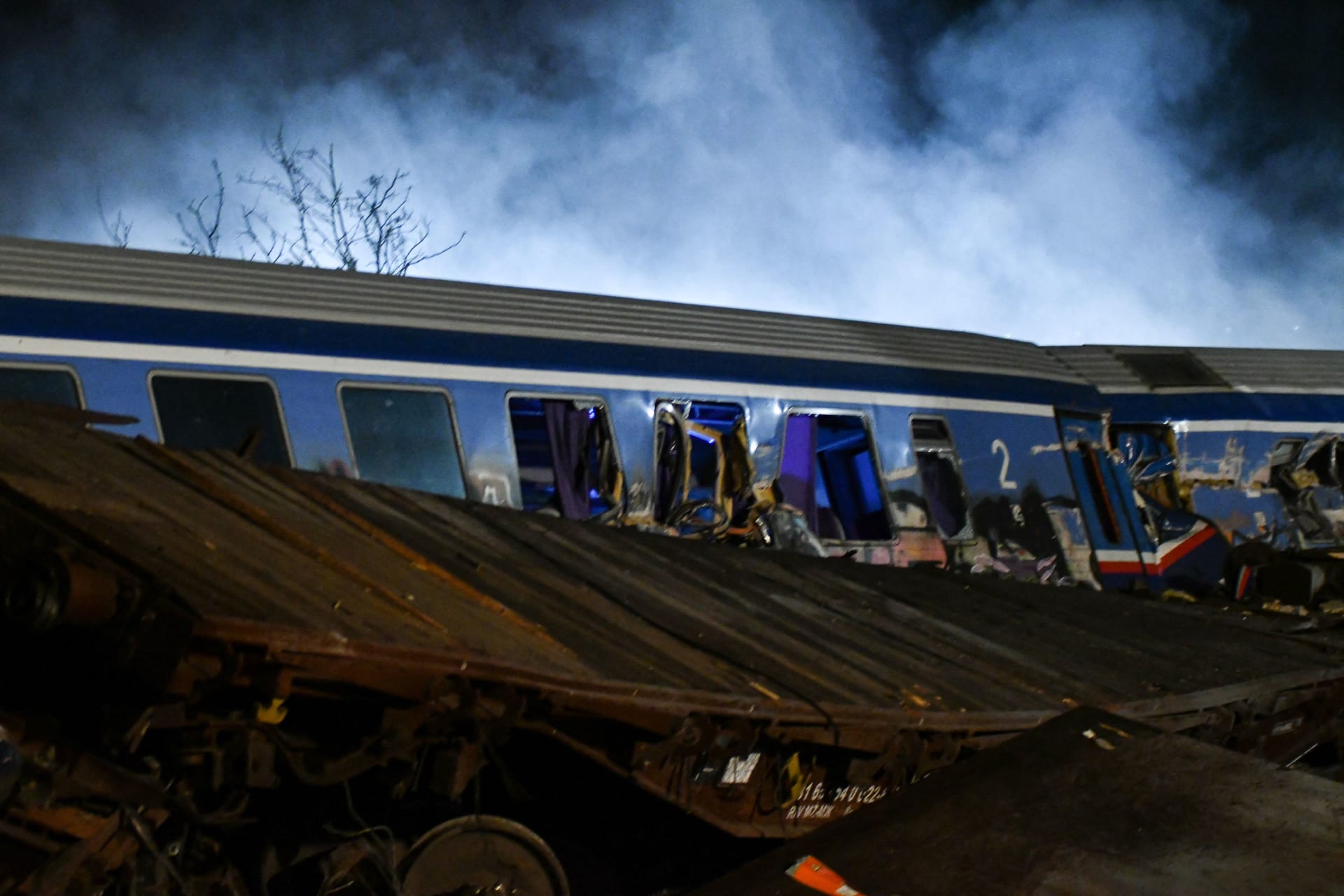 حادث اصطدام قطارين في اليونان