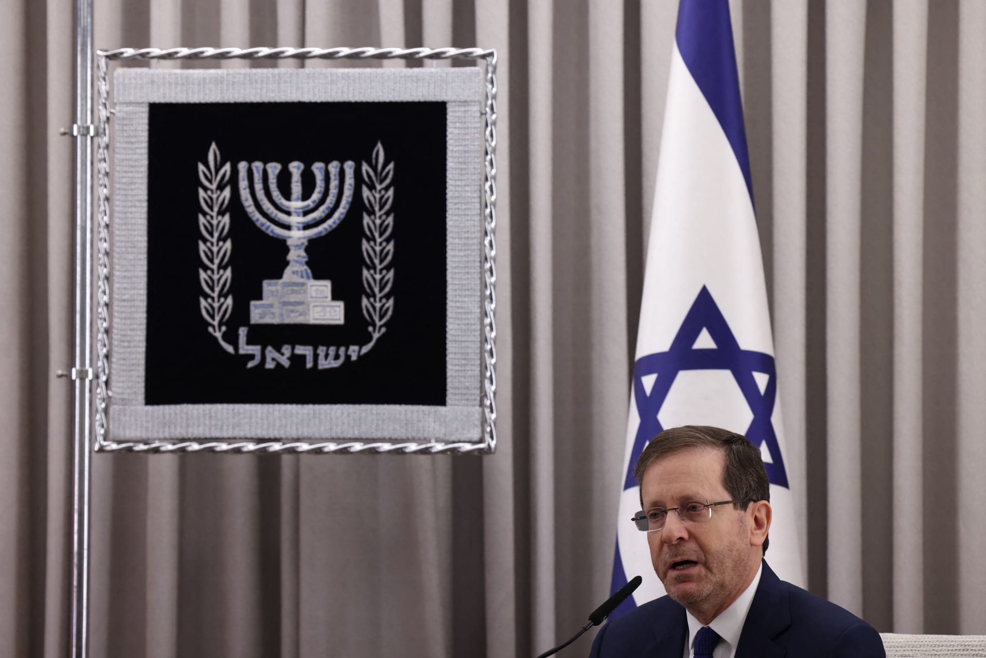 رئيس إسرائيل عن أزمة "إصلاح القضاء": بلادنا على شفا حرب أهلية