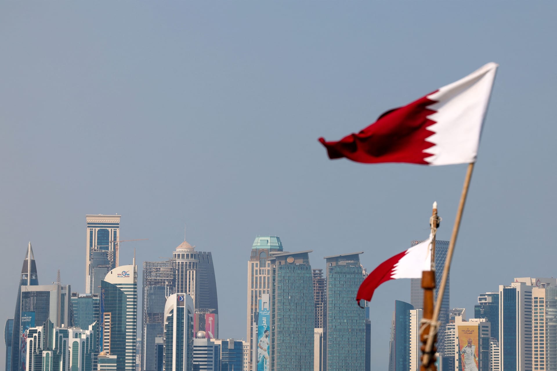 قطر..إحالة وزير المالية السابق وآخرين للجنايات في 6 اتهامات بالفساد