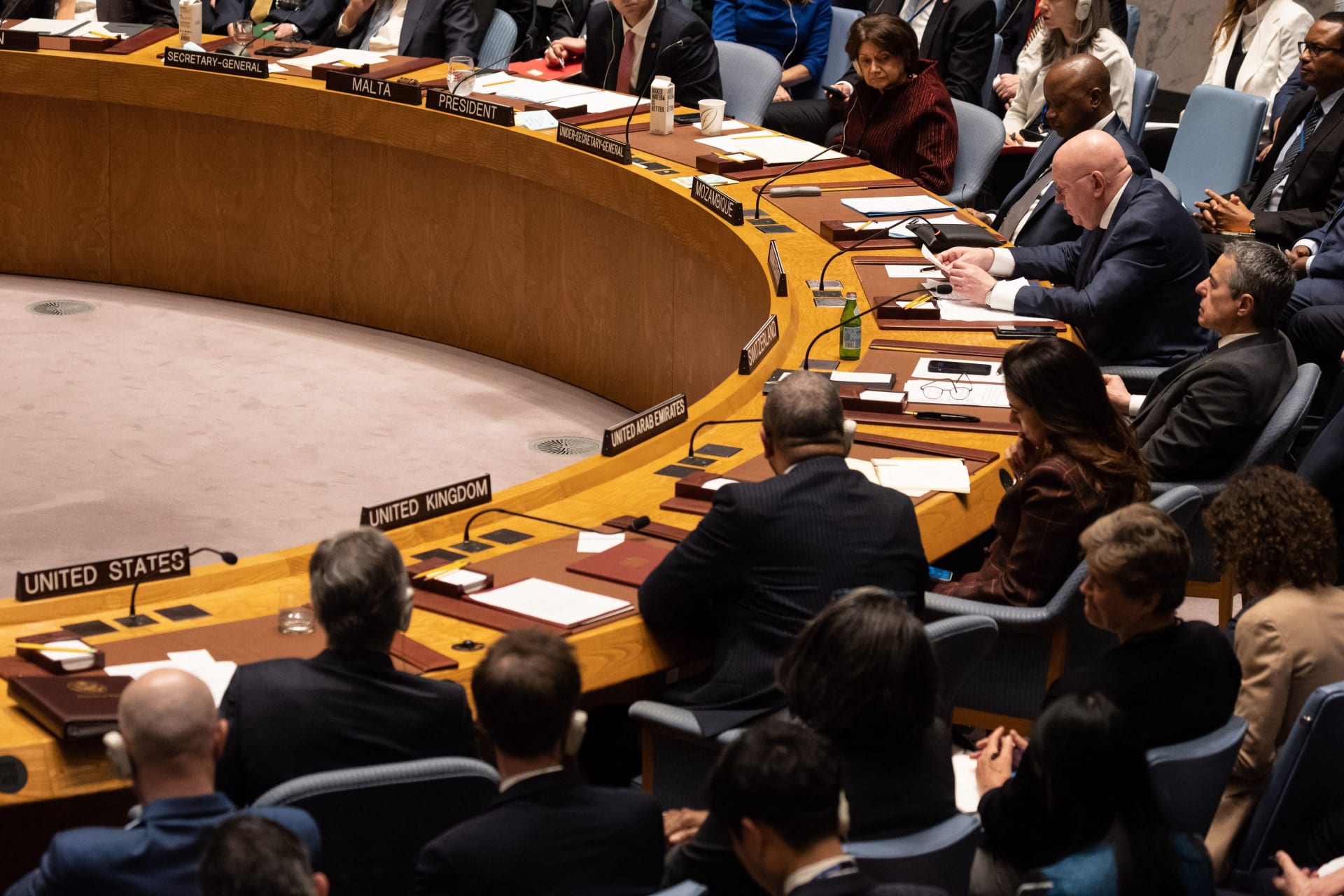  روسيا تتولى رئاسة مجلس الأمن الدولي هذا الشهر.. وأوكرانيا: "أسوأ كذبة أبريل"