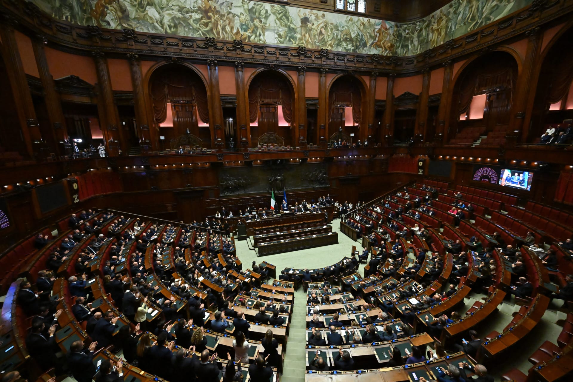 إيطاليا.. غرامات ثقيلة في مشروع قانون يعاقب يستخدم الكلمات الإنجليزية