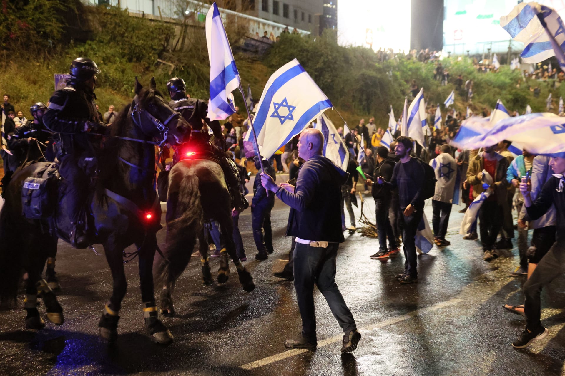 مظاهرات مناهضة لحكومة نتنياهو مساء السبت في تل أبيب