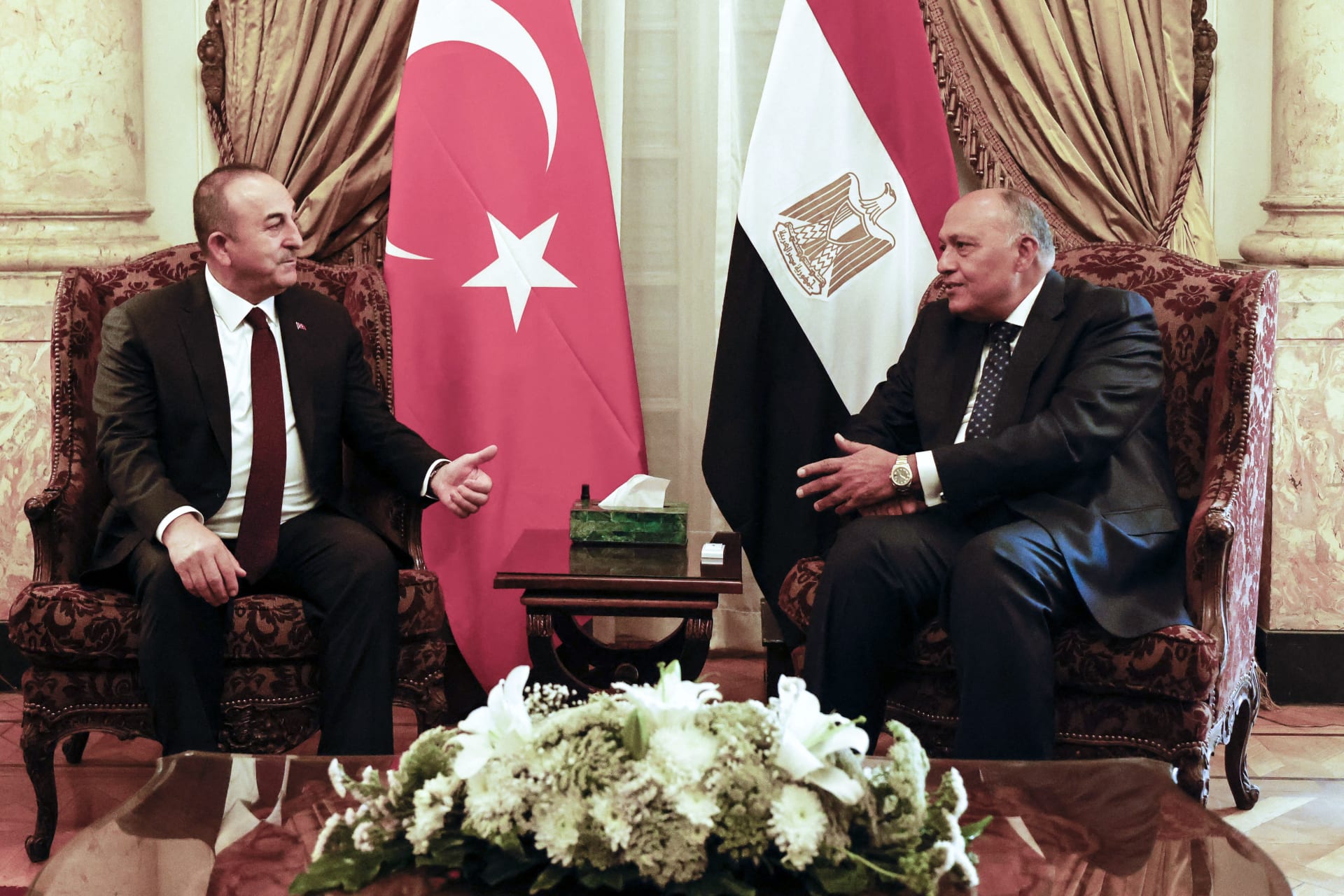 وزير خارجية تركيا: سامح شكري يزور تركيا قريبًا.. وأنقرة والقاهرة ستتبادلا السفراء