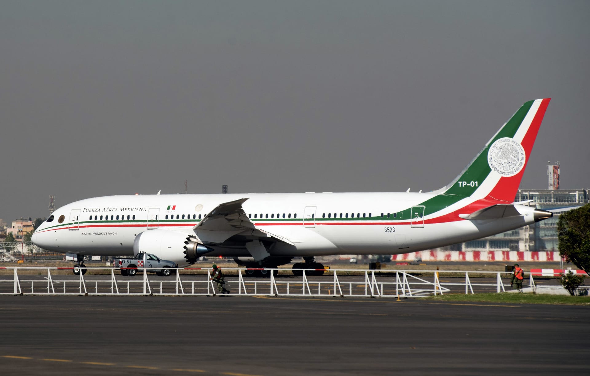 المكسيك تبيع طائرة رئاسية إلى طاجيكستان.. والرئيس المكسيكي: سنبني مستشفيين
