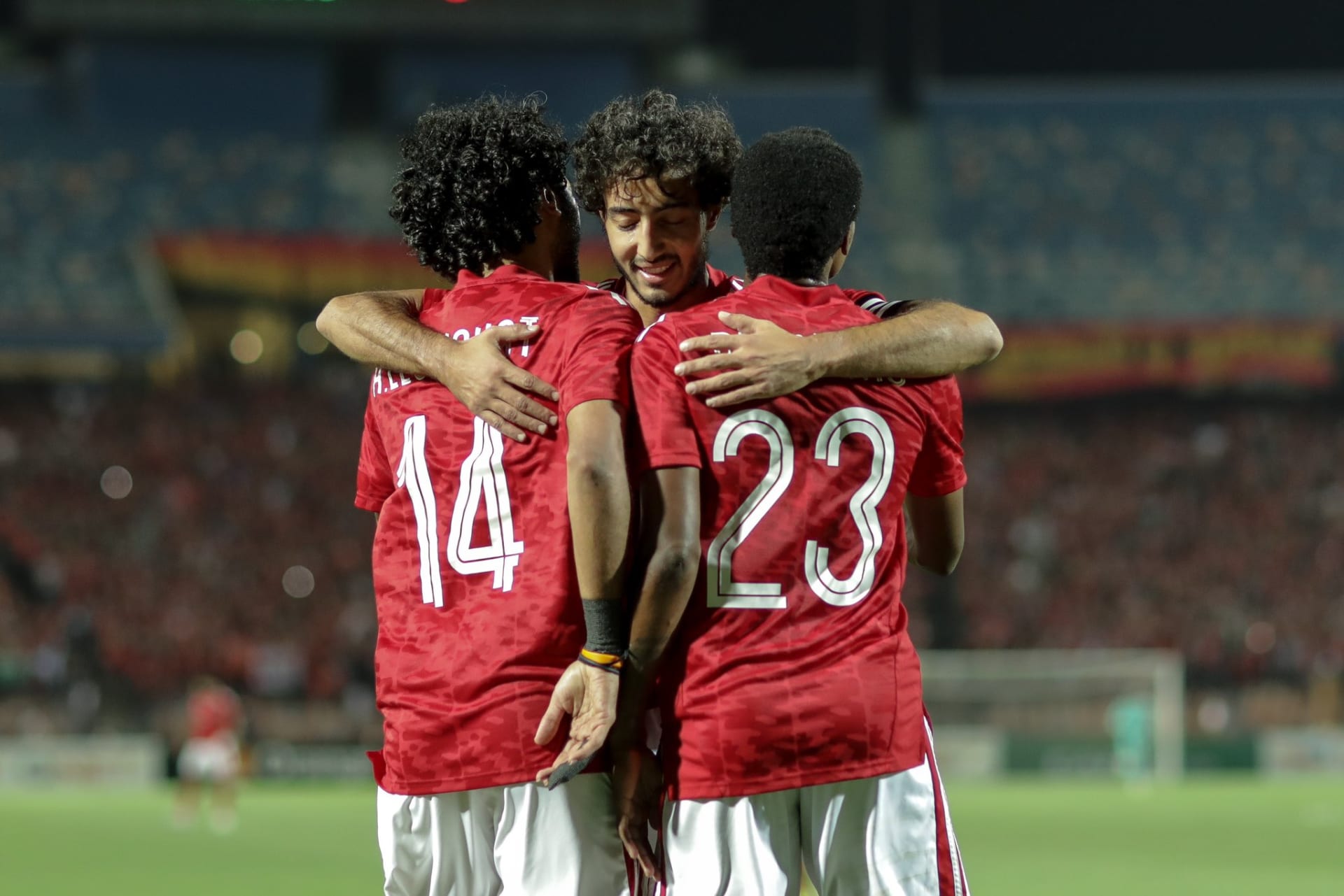 رياضيون يتفاعلون مع بلوغ نادي الأهلي المصري نهائي دوري أبطال إفريقيا
