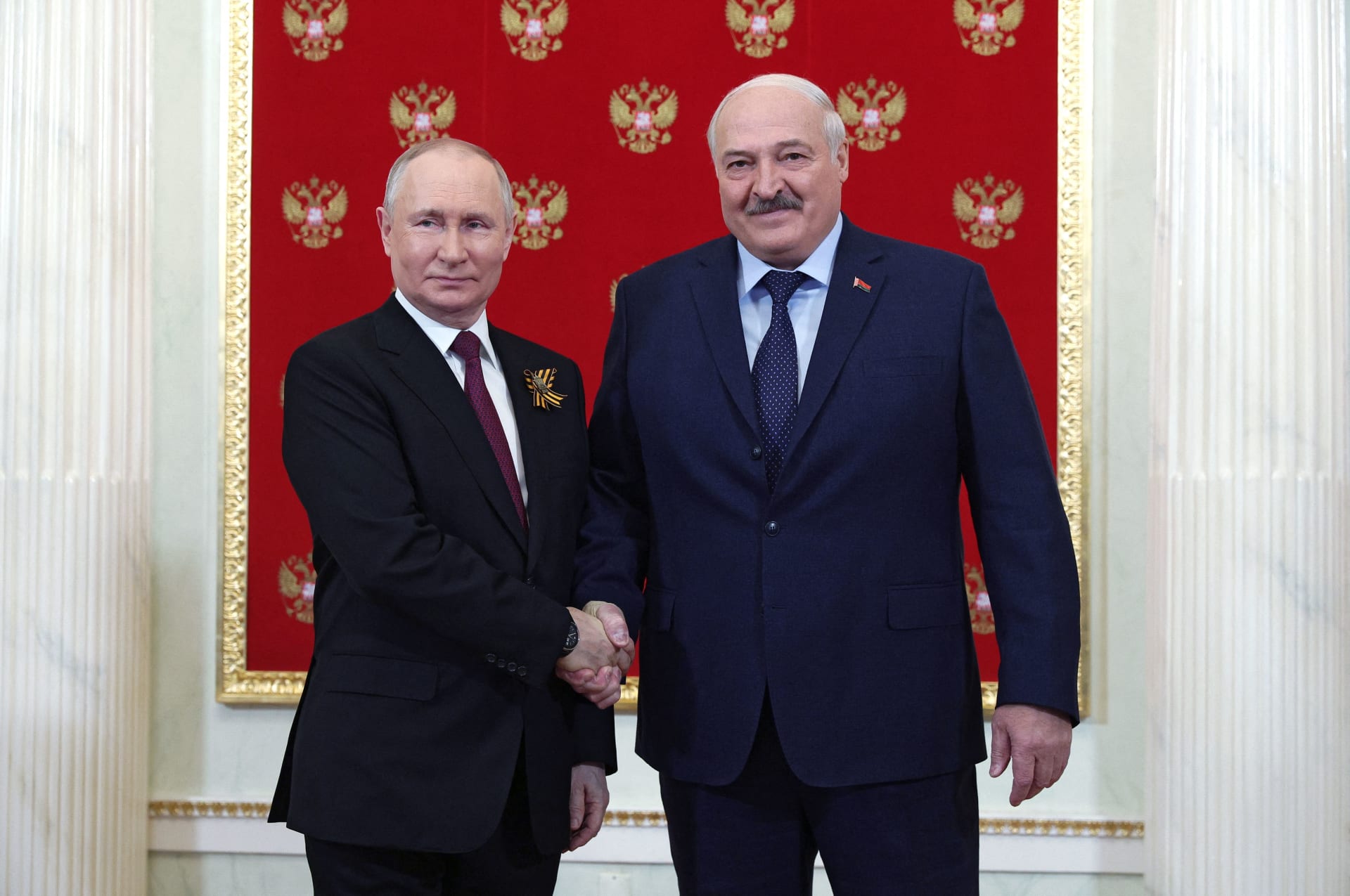 رئيس بيلاروسيا يعلن بدء روسيا عملية نقل الأسلحة النووية إلى بلاده