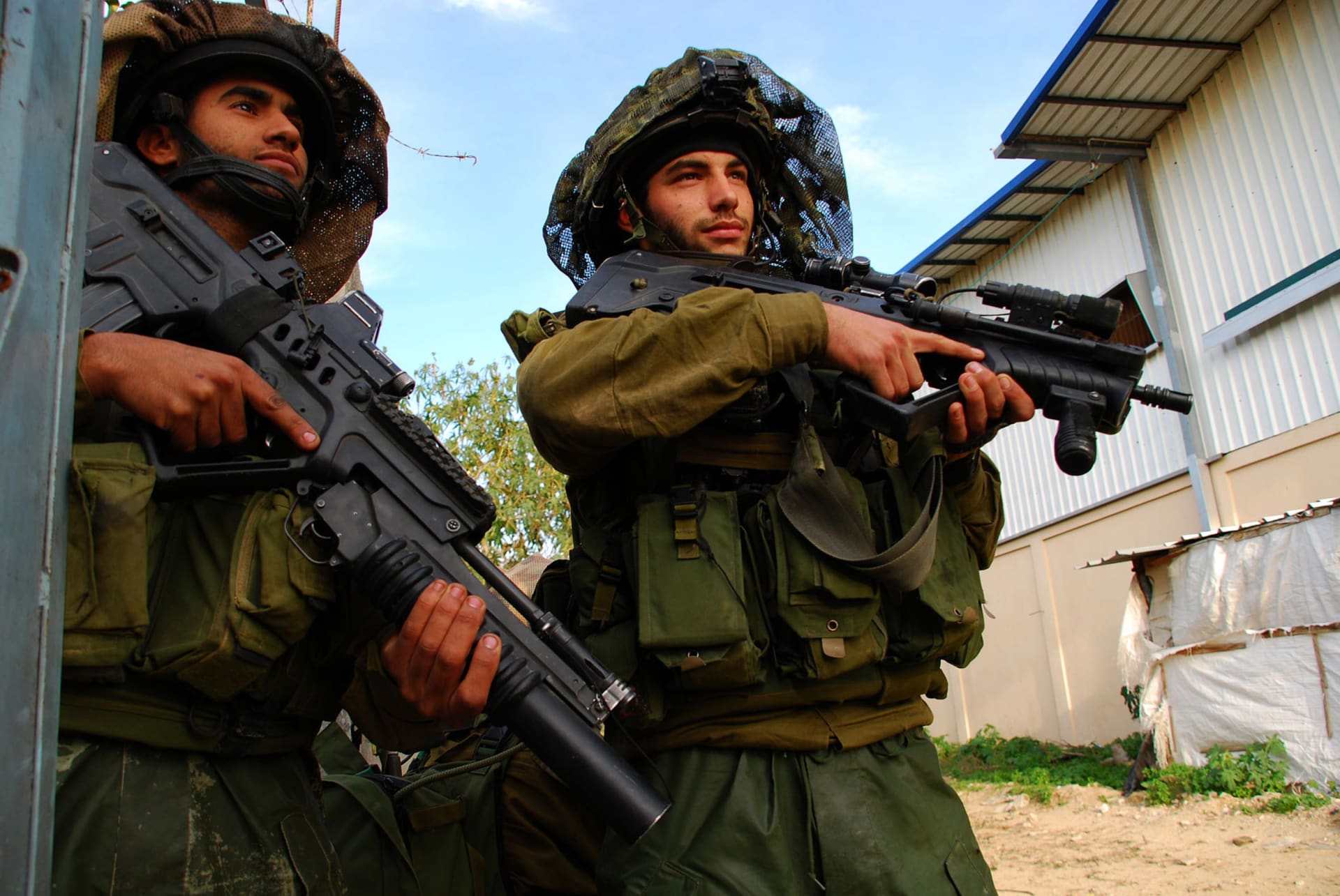 مقتل إسرائيلي في هجوم "إطلاق نار" في بلدة حرمش.. والجيش يلاحق المشتبه به
