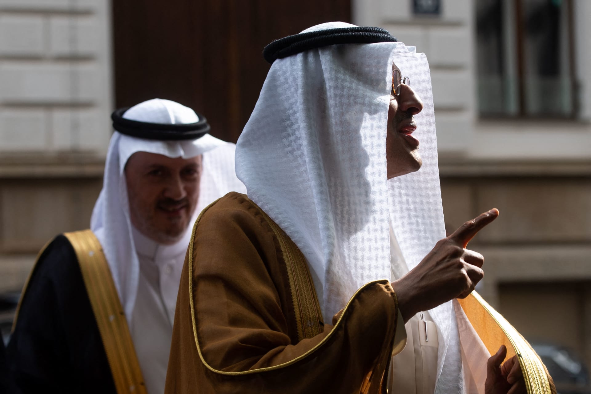 "توبيخ" وزير الطاقة السعودي لصحفي يبرز مجددا بعد عدم تلقي إعلاميين دعوة من أوبك لاجتماعها المقبل
