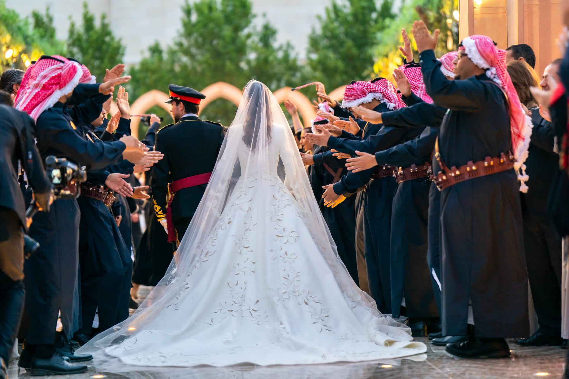 فستان زفاف رجوة الحسين