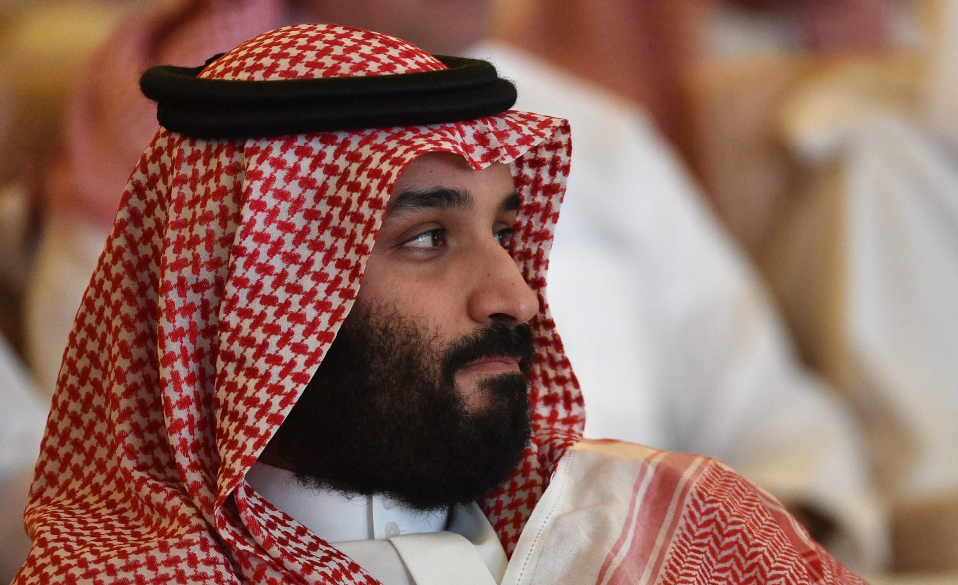 أمير سعودي يغرد عن مدى تأثير "كارهي" محمد بن سلمان على قرارات ولي العهد
