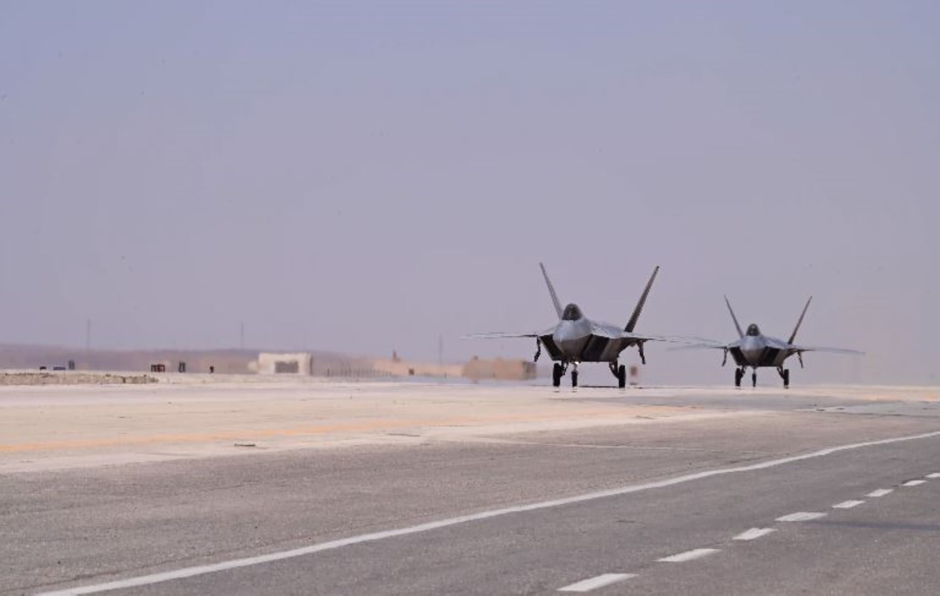 أمريكا تنشر مقاتلات في الشرق الأوسط بسبب "سلوك الطائرات الروسية"