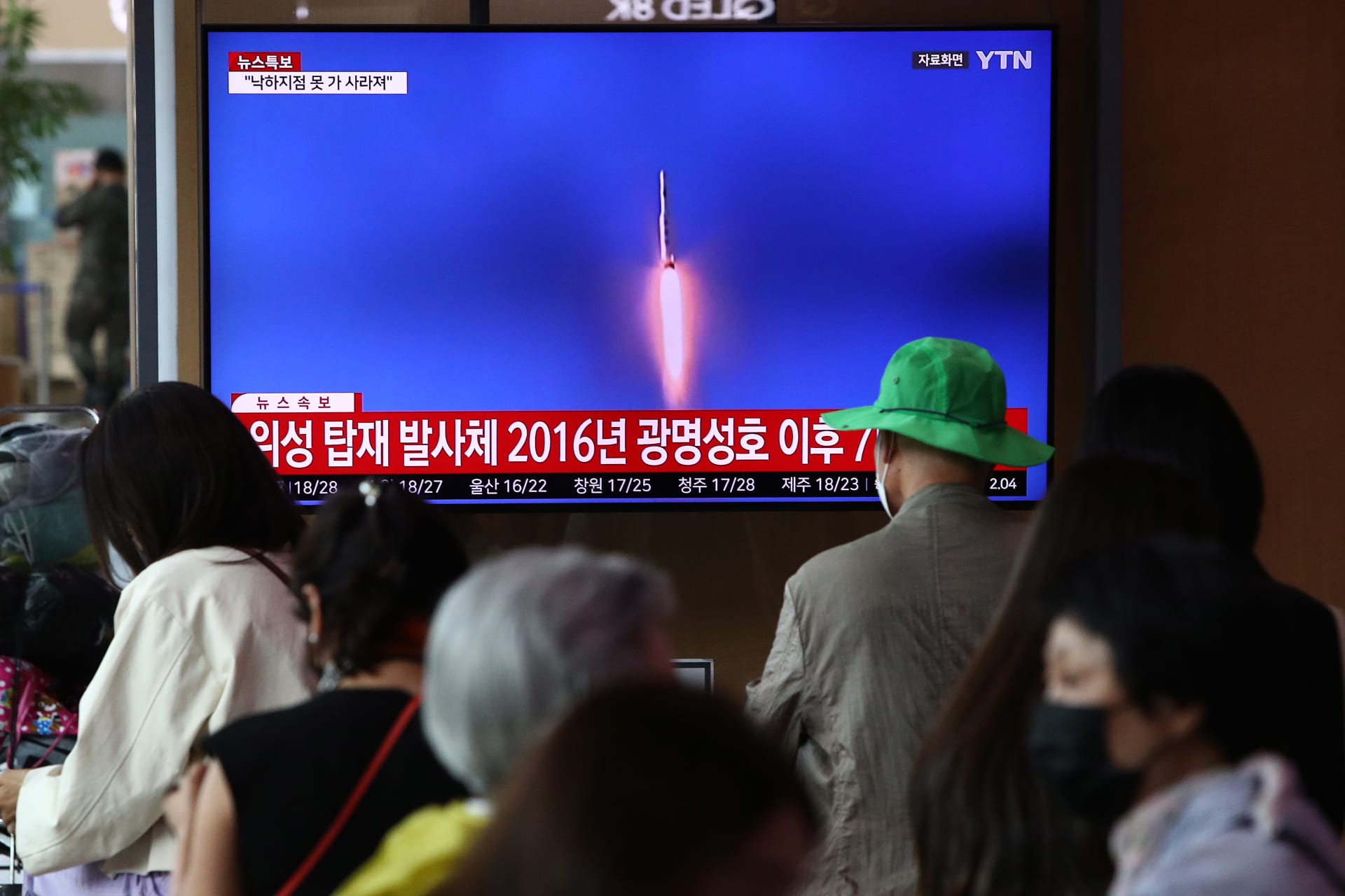 اليابان تعلن سقوط صاروخين بالييستيين أطلقتهما كوريا الشمالية في منطقتها الاقتصادية