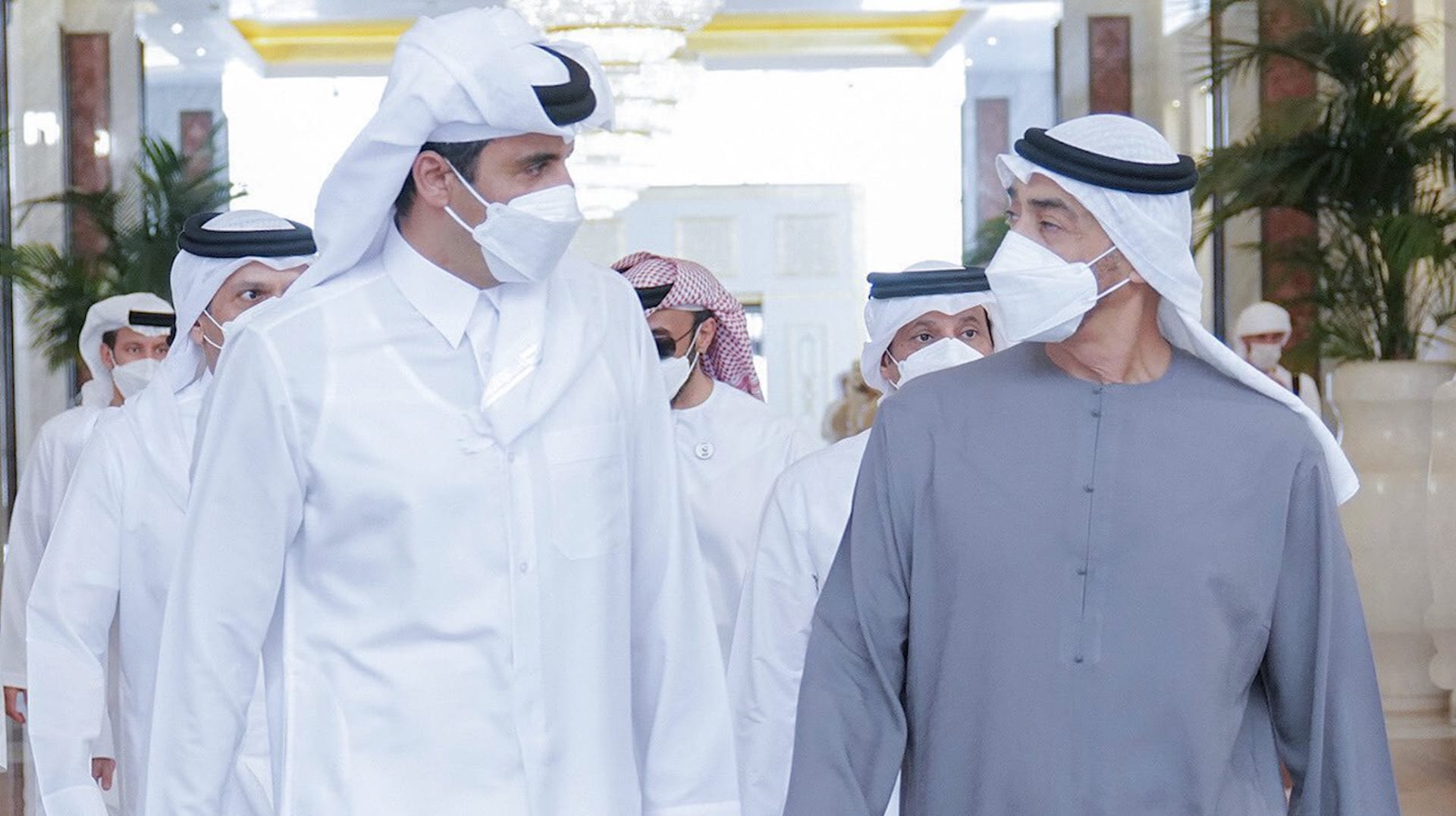 الإمارات وقطر تعلنان إعادة التمثيل الدبلوماسي واستئناف عمل سفارتيهما