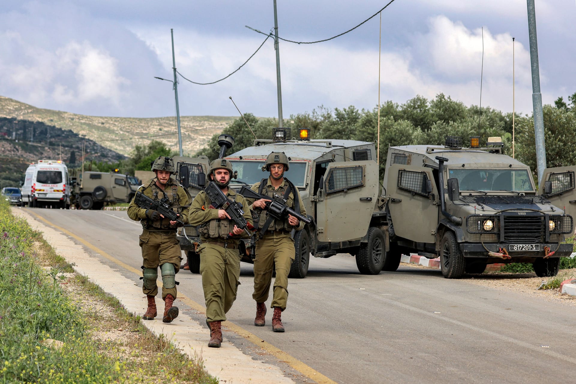نجمة داود الحمراء: مقتل 4 إسرائيليين في إطلاق نار قرب مستوطنة بالضفة الغربية