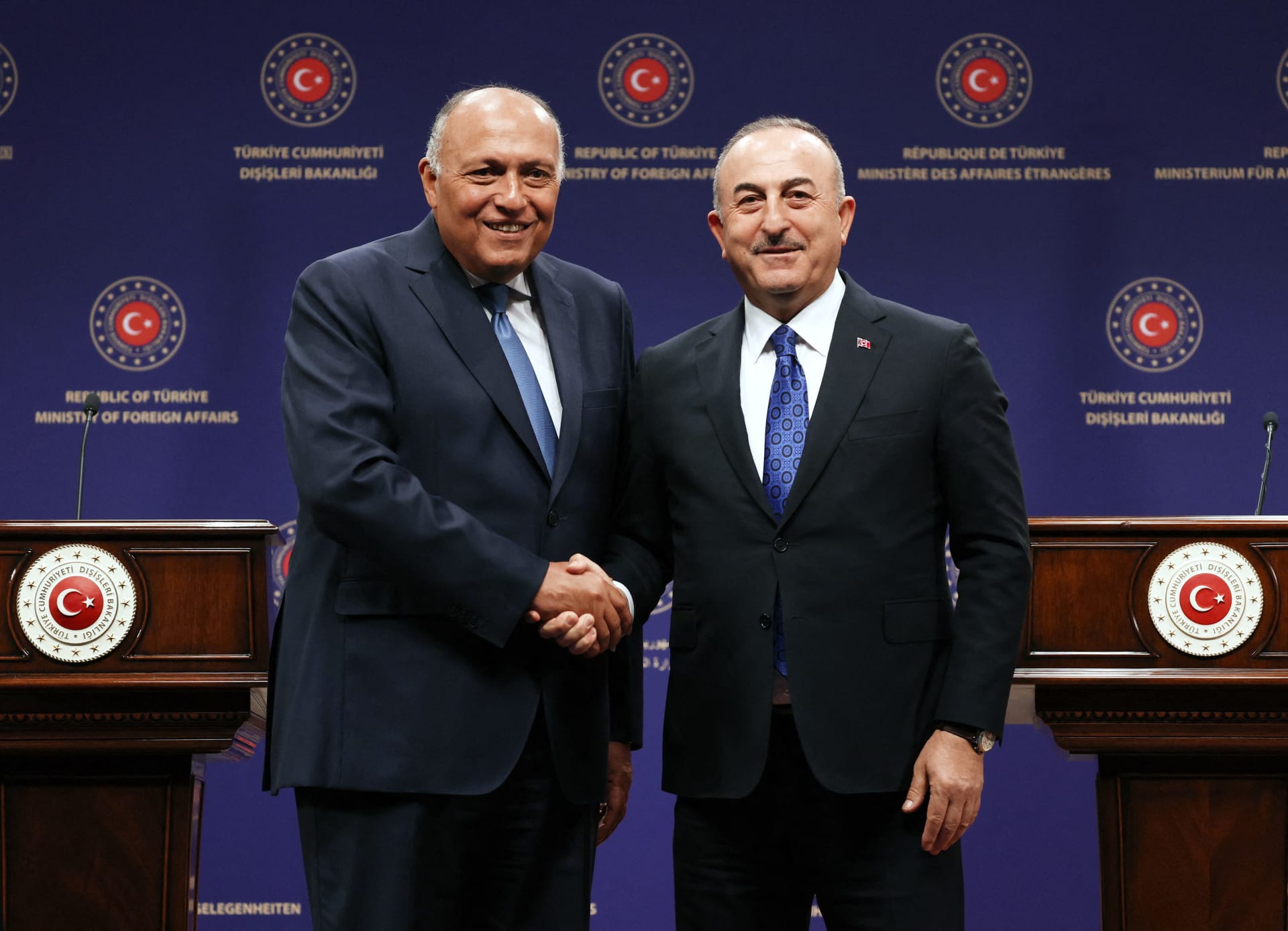 مصر وتركيا تعلنان رفع العلاقات الدبلوماسية بينهما إلى مستوى السفراء