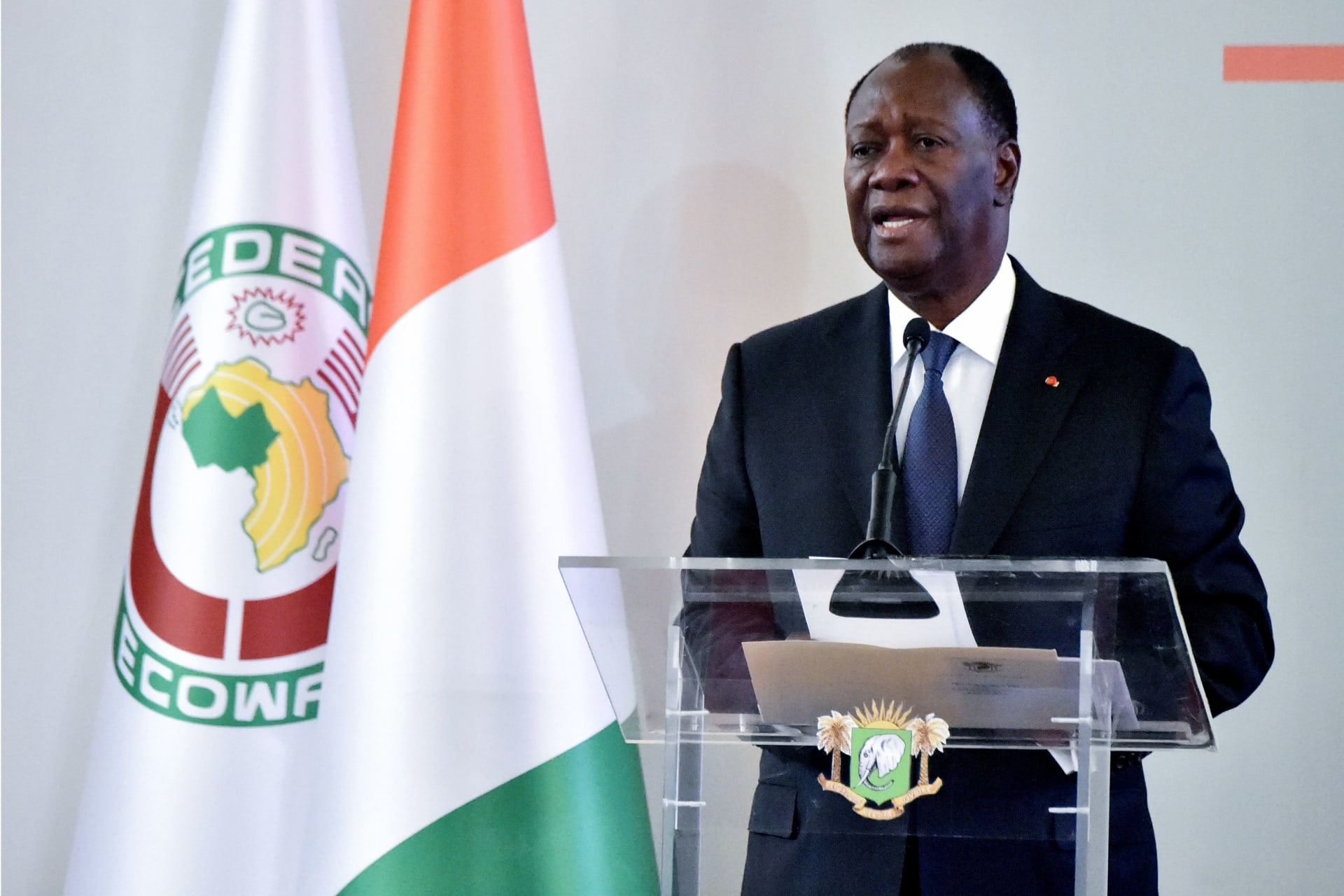 "نستعد للحرب".. رئيس ساحل العاج:  سنكون جاهزين للتدخل العسكري في النيجر