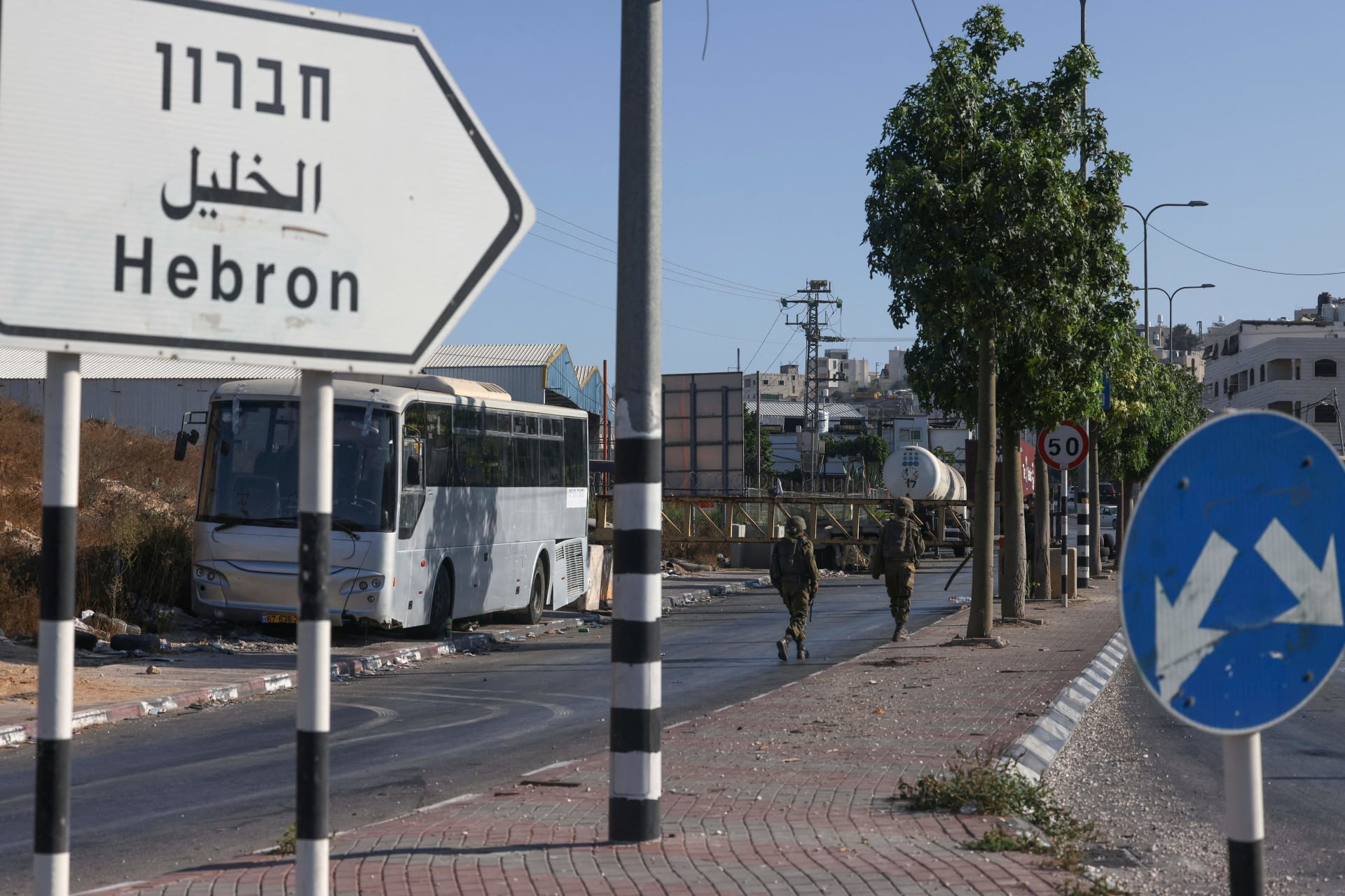 الجيش الإسرائيلي: اعتقال مشتبه بهما في قتل سيدة وإصابة آخر