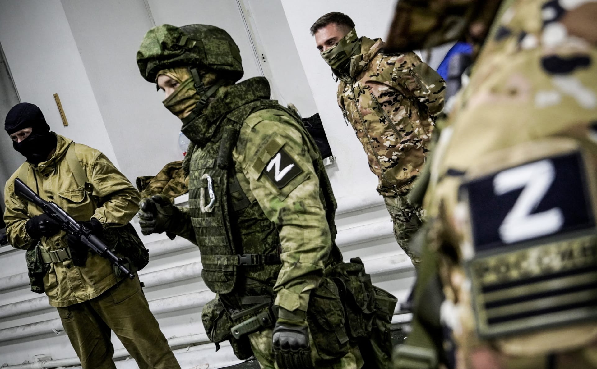 وزارة الدفاع الروسية تقترح قانونًا يسمح بالتسجيل العسكري للسجناء